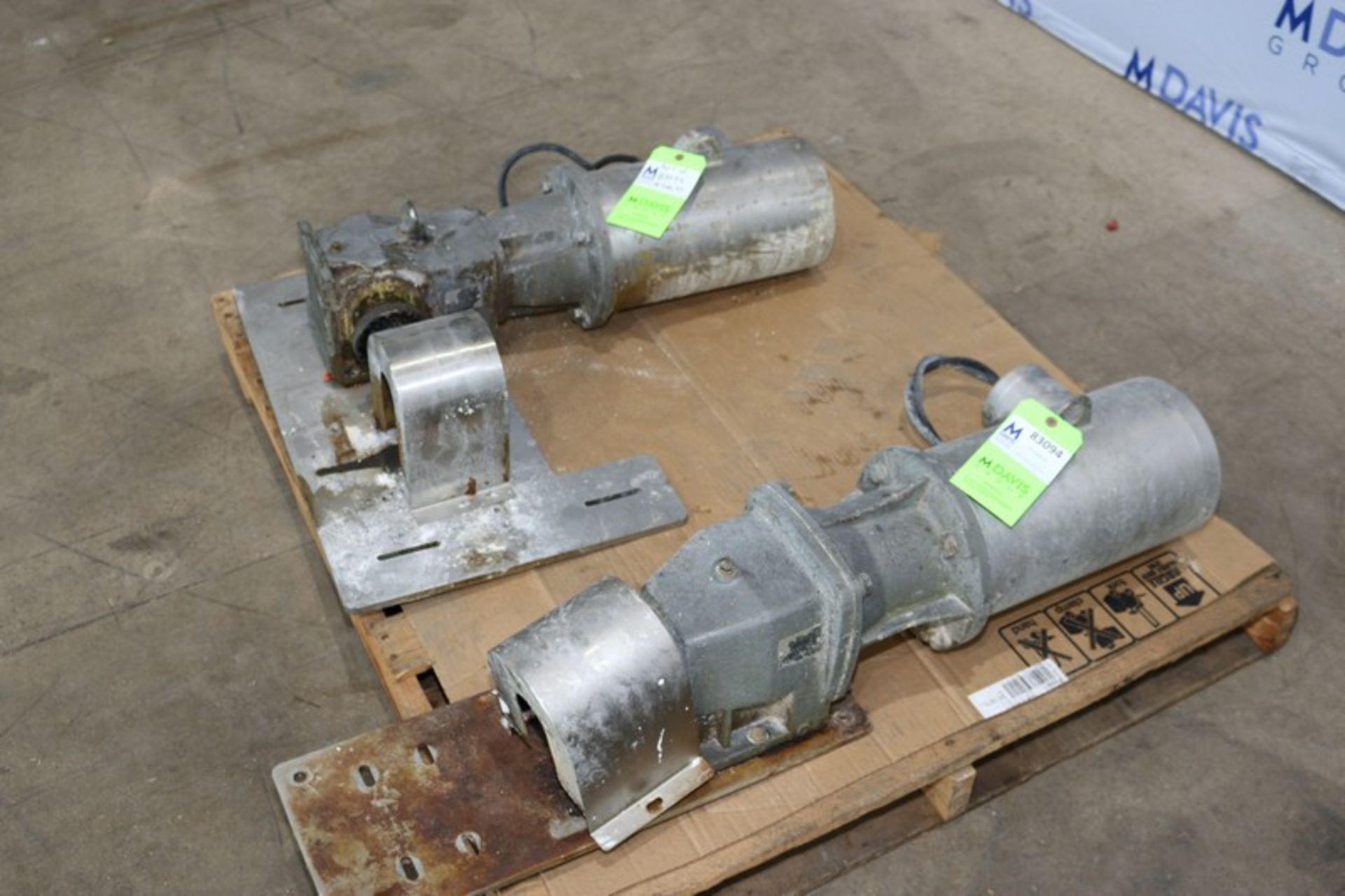 Baldor 1 hp & 3 hp S/S Clad Drive, 230/460 Volts, 3 Phase, Both 1750 RPM (INV#83094)(Located @ the - Bild 5 aus 5