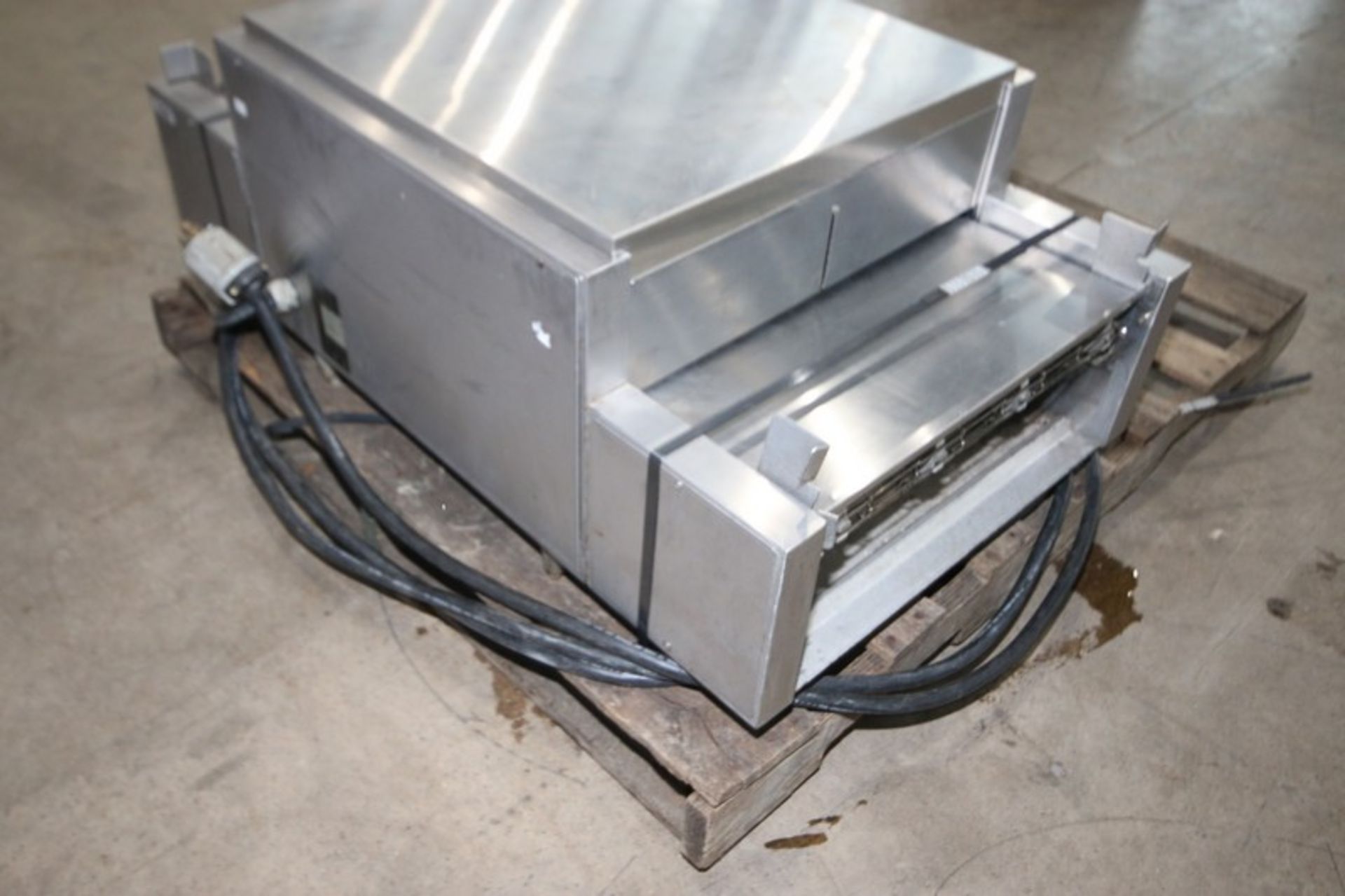 Holman S/S Flo-Thru Oven, M/N 318HX, S/N 30949002-1096, with Aprox. 18" W Mesh Conveyor, 208 - Image 6 of 7