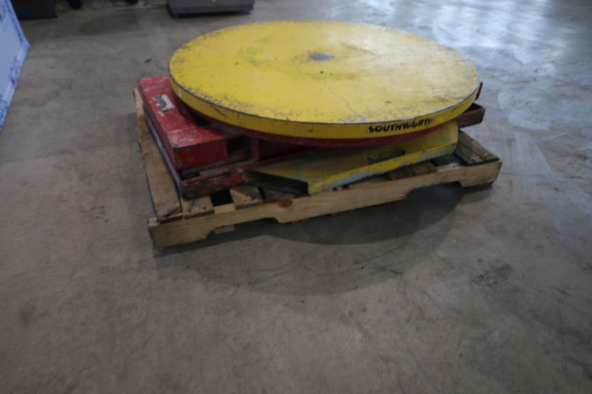 Southworth Pallet Scissor Lift,with Aprox. 43-1/2" Dia. Platform, with Forklift Pockets (INV# - Image 5 of 5