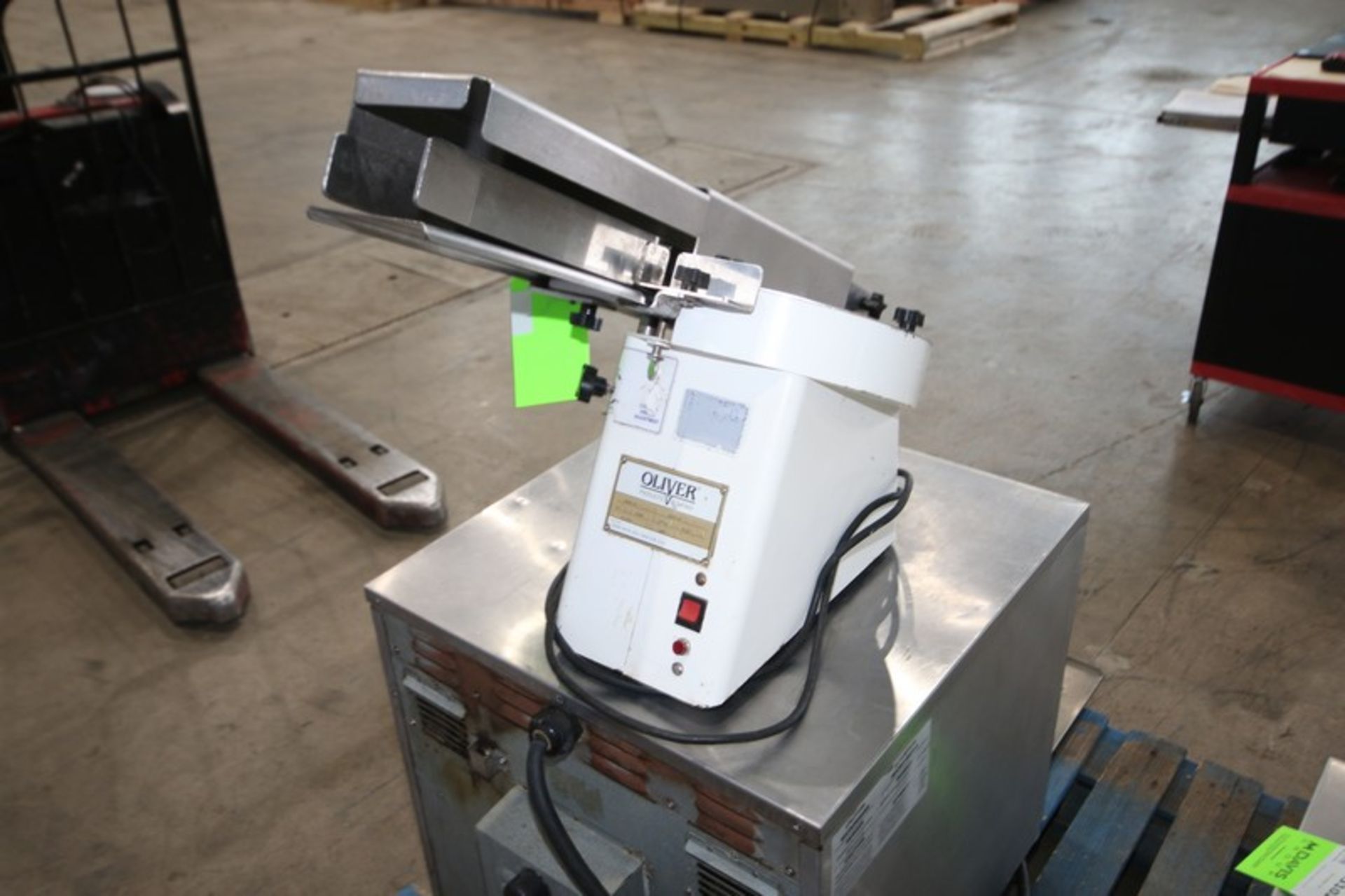 Oliver Bagel Slicer, M/N 702-N, S/N 169002, with S/S Blade, with 1/3 hp Motor, 115 Volts(INV#