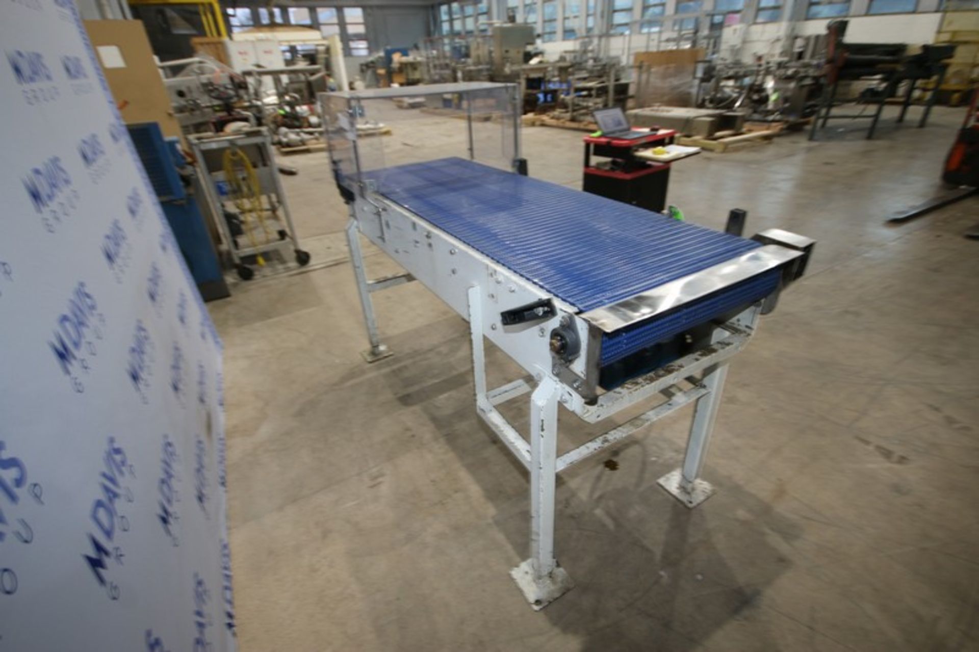 Straight Section of Conveyor, with Aprox. 24" W Blue Interlock Belt, Overall Length of Conveyor: - Bild 5 aus 7