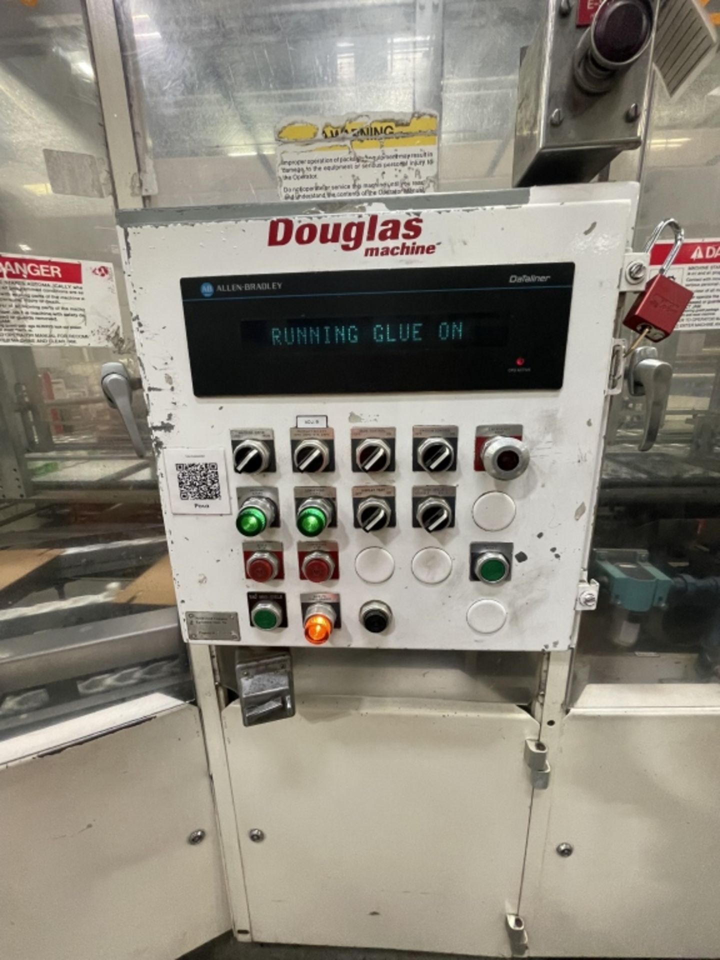 Douglas Case Packer, M/N CMTL-38, S/N M3212, Previoulsy Running 38 Cases Per Minute, 12 Oz. 303 - Image 24 of 28