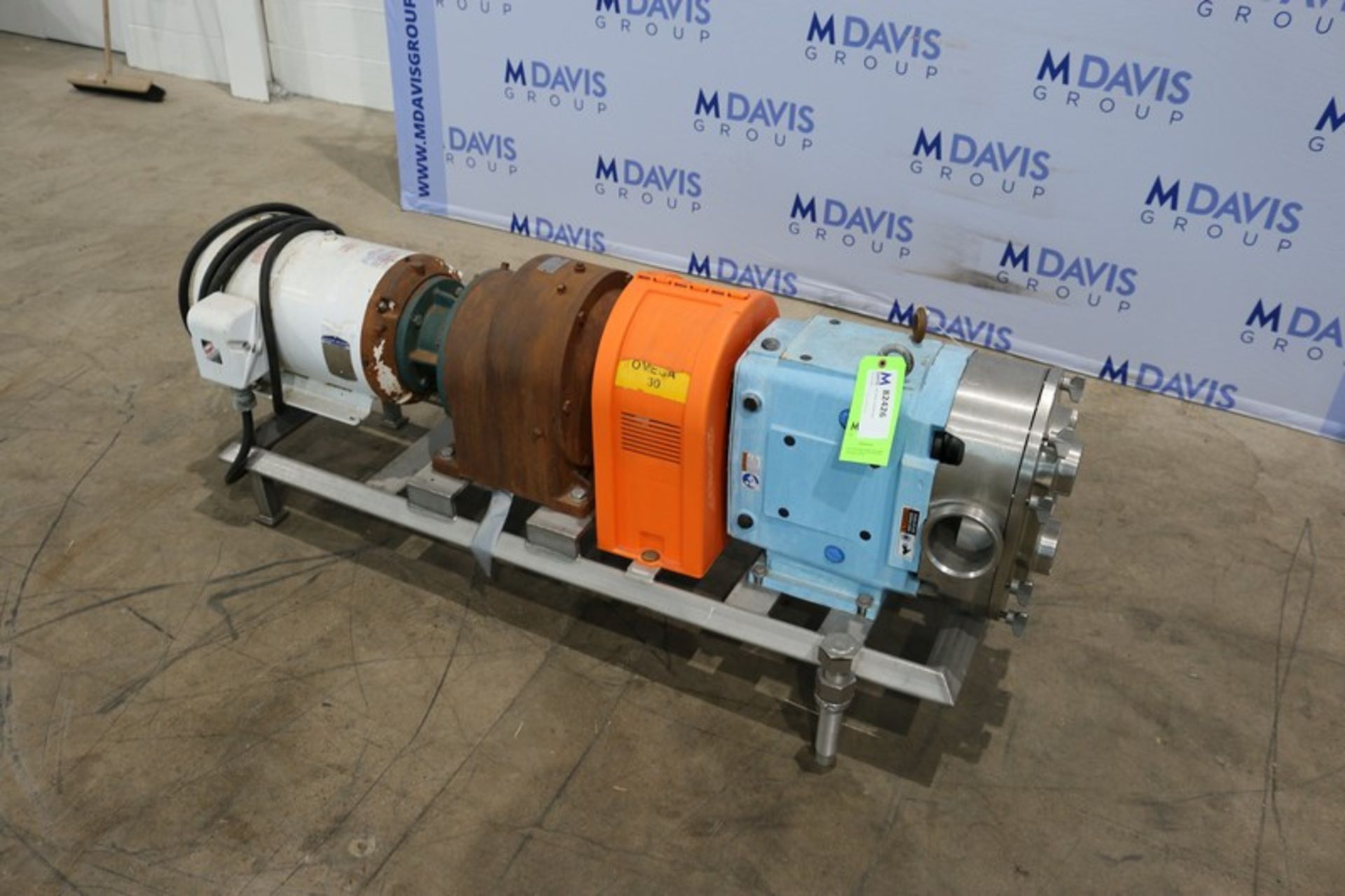 2015 SPX 15 hp Positive Displacement Pump,M/N 220 U1, S/N 3034802 R2-9, with Aprox. 4" Thread Type