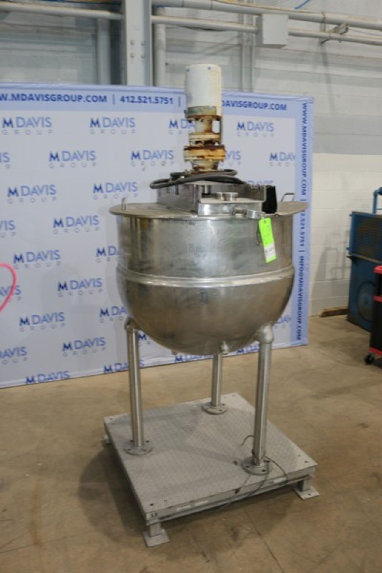 Groen 80 Gal. S/S Kettle,M/N RA-80, S/N 100986, MAX. WP: 100 PSI @ 338 F, with 0.75 hp Top Mounted - Image 2 of 3