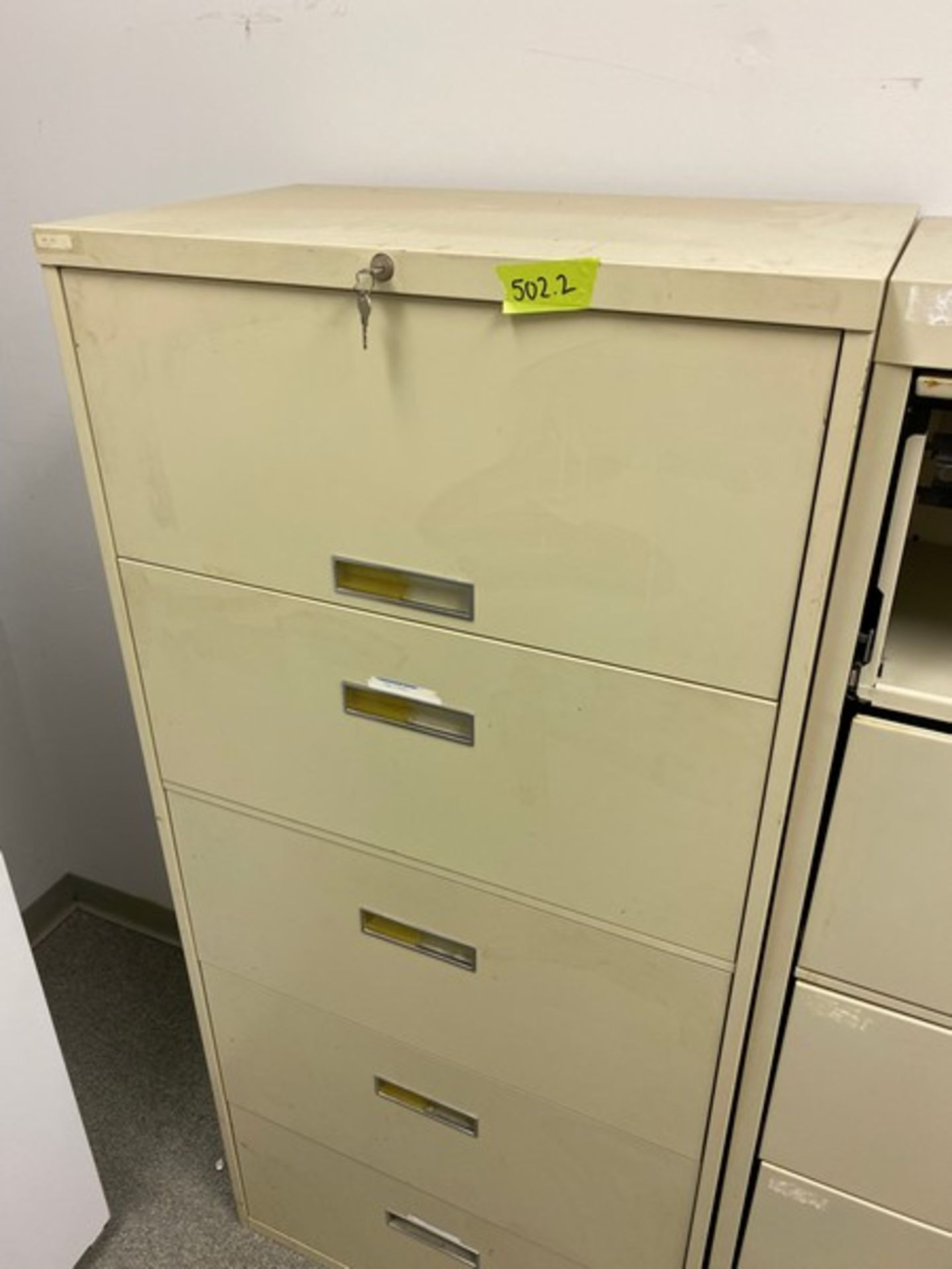 2 Lateral 5-Drawer Filing cabinets with keys. 30"Wx18"Dx64"H and 42"Wx18"Dx62"H (Elevator Handling - Image 3 of 5