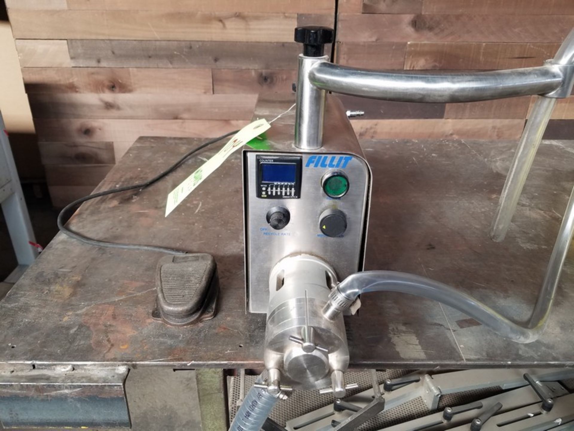 Kadish 1100 Fillit Bottle Filler, S/N 1196, Volt 110 (Loading Fee $50) (Located Fort Worth, TX)