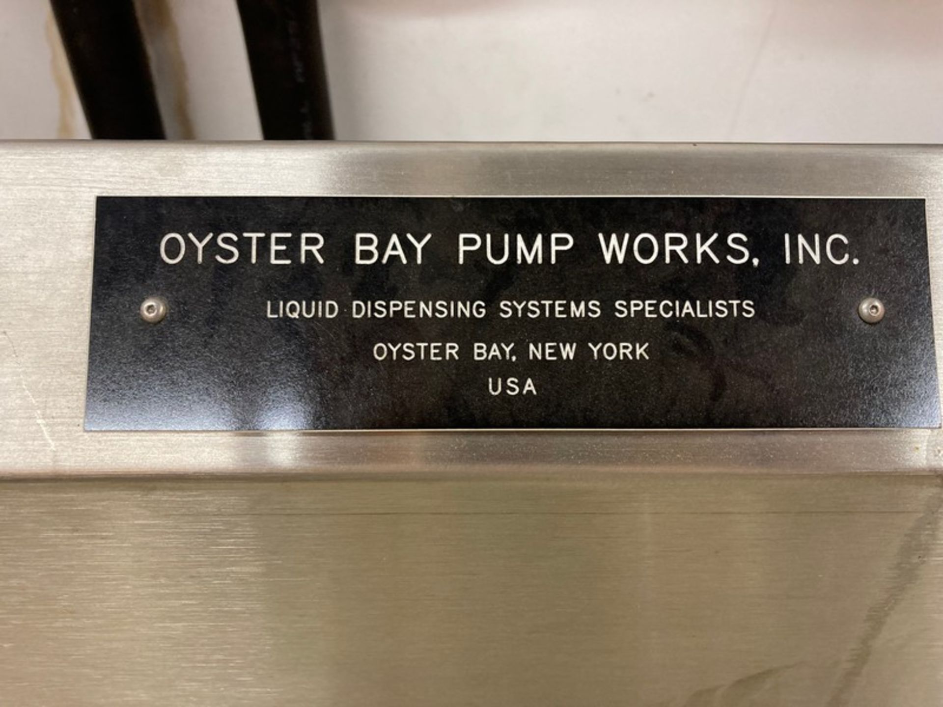 1 Oyster Bay Pump Liquid Dispensing System with 19 glass beakers on stainless steel rolling cart ( - Image 3 of 5