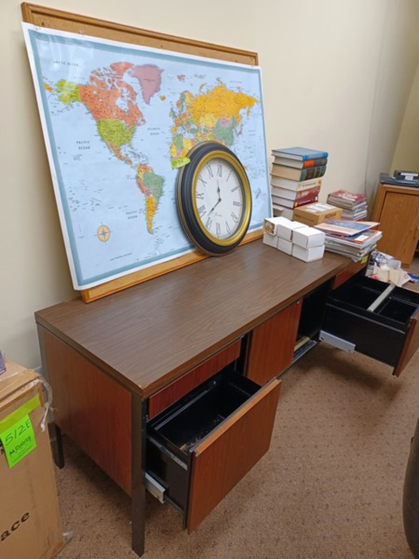 6 unit miscellaneous office furniture/items: 1 credenza 67"W x 21.5"Dx28.5"H / 1 TV stand 60"Wx20. - Image 3 of 5
