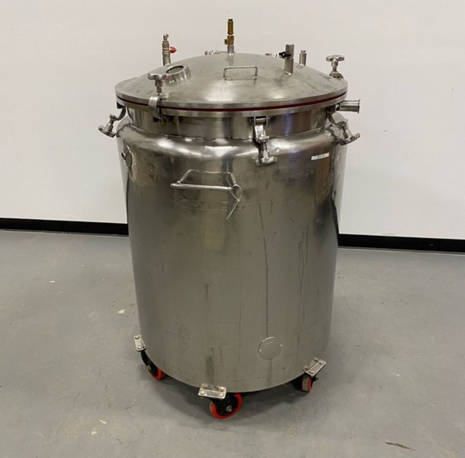 Stainless Steel Tank. 30inch diameter 32 straight wall. On wheels. As shown in photos. No Reserve (