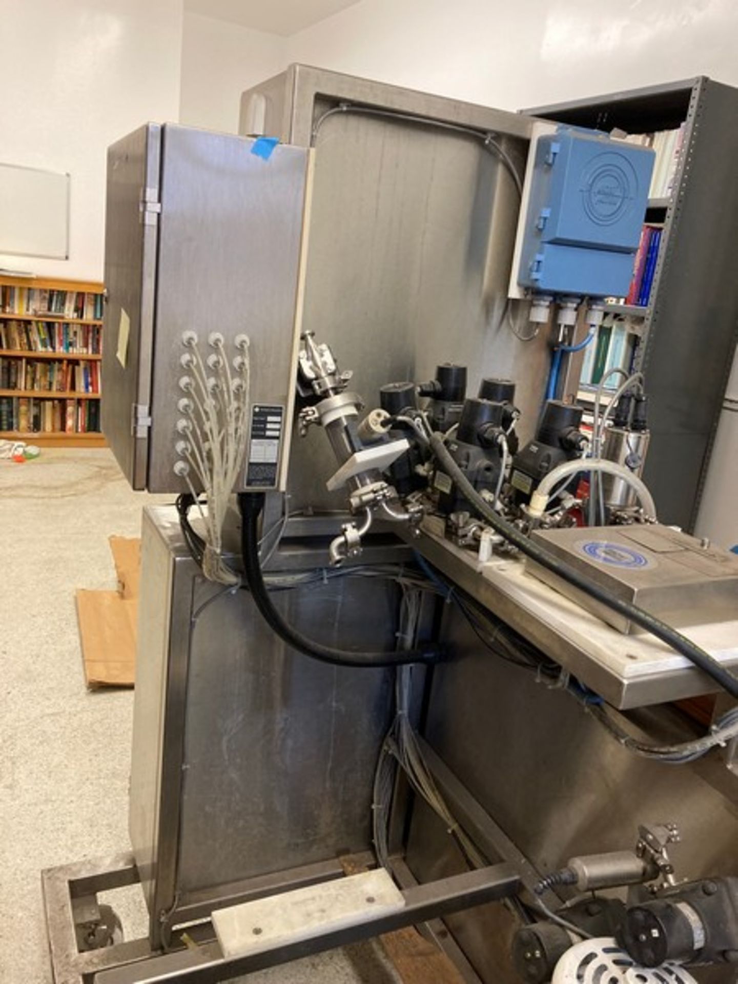 Perseptive BioSystems (MIT) Processing Skid on SS cart with castors / 2 Baldor Motors w/ Speed - Image 14 of 17