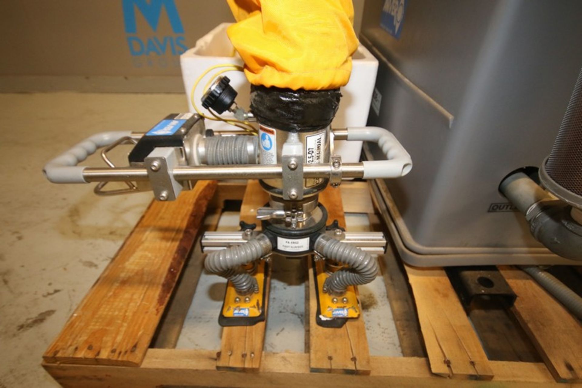 Anver Vacuum Lifting System with VT100-2.5-D7 Lifter & VB-7 Vacuum Generator, Includes Model VTB- - Image 2 of 4