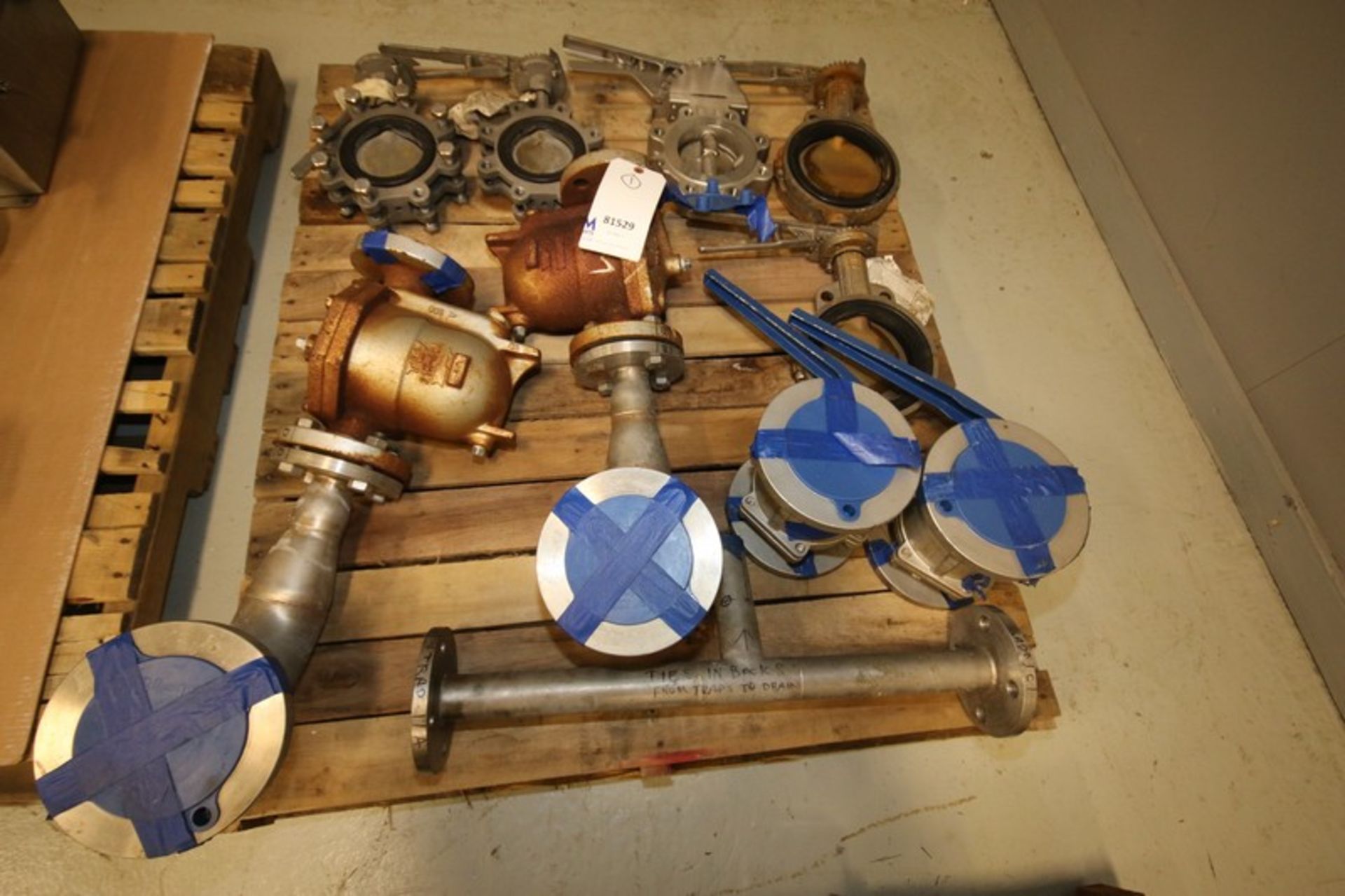 Lot of Assorted 9 Pcs Pipe Fittings Including Traps, Ball Valves & Butterfly Valves, Up to 6",