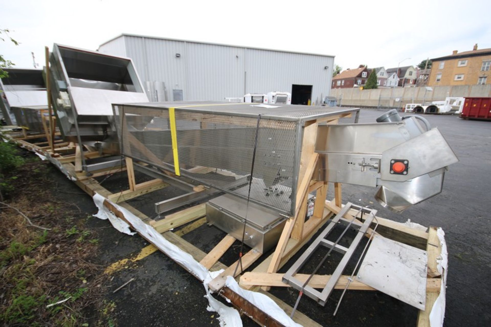 Fowler Aprox. 23' L Elevated S/S Cap Hopper, with 50" W x 54" L x 6' D Hopper, Conveyor with 4" - Image 5 of 8