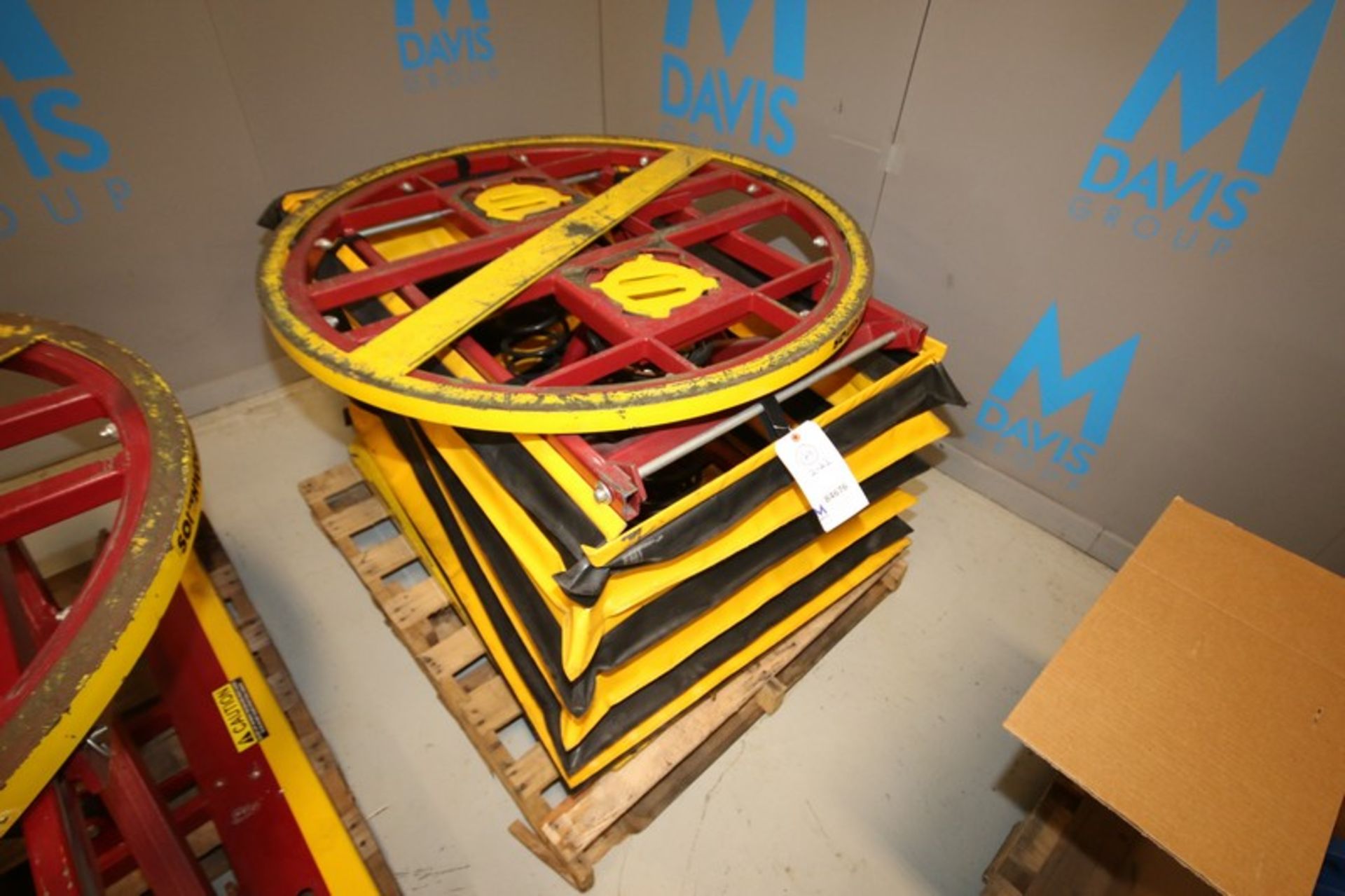 Southworth 44" Pallet Positioner, Model 4ZC16(INV#84676)(Located @ the MDG Auction Showroom in Pgh.,