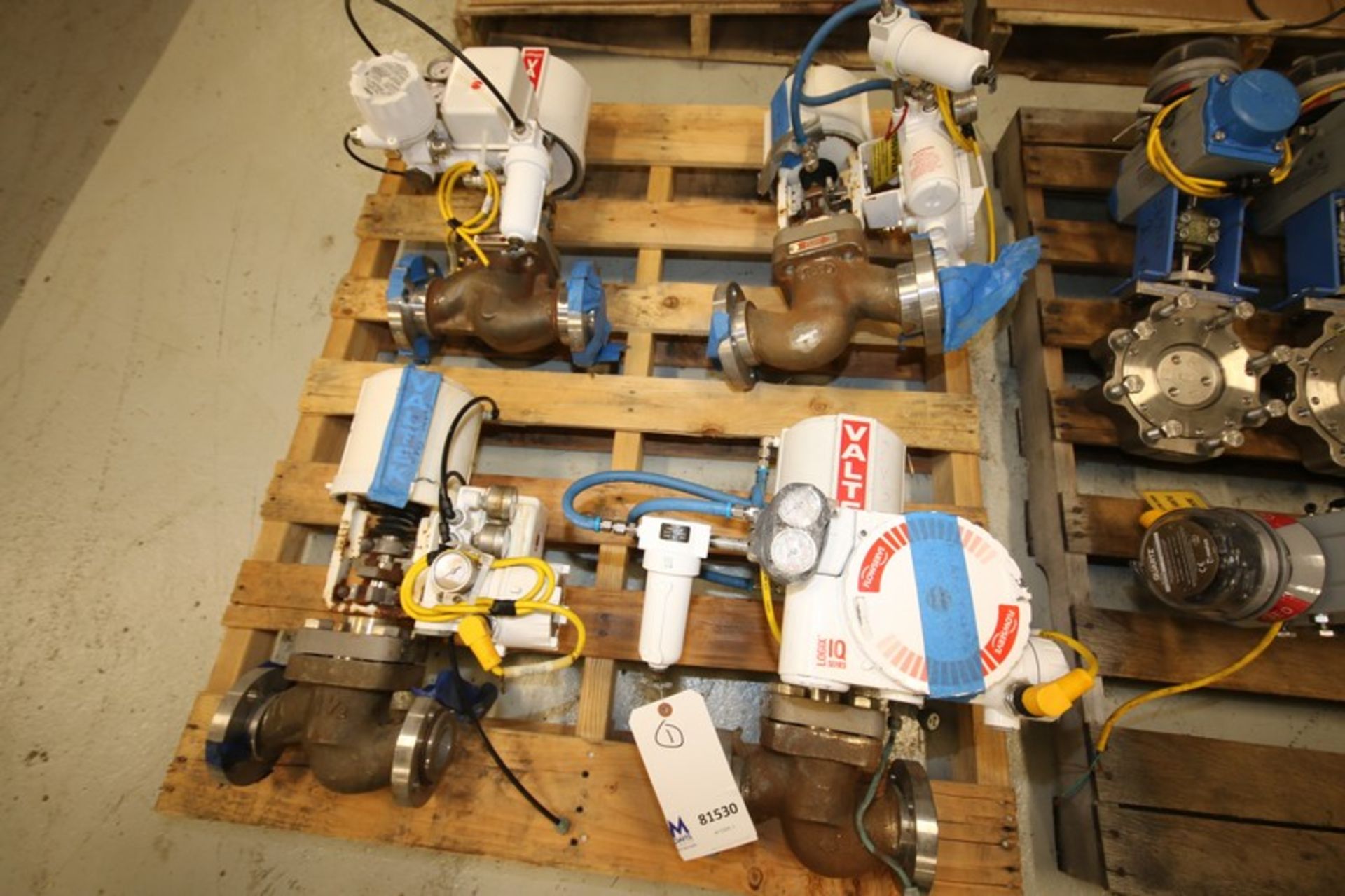 Lot of (4) Assorted Valtek 1.5" & 2" Pneumatic Control Valves, (2) with Logix 3200IQ Digital