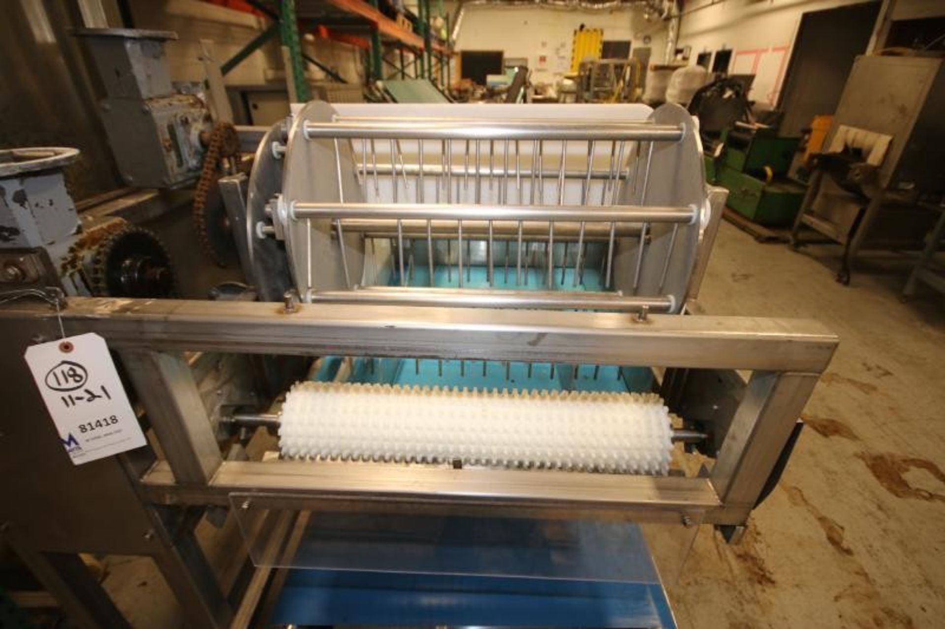 25" W S/S Waterfall Topping Applicator Mounted on Aprox. 44" L Conveyor with 29" W Belt with Side - Image 4 of 7