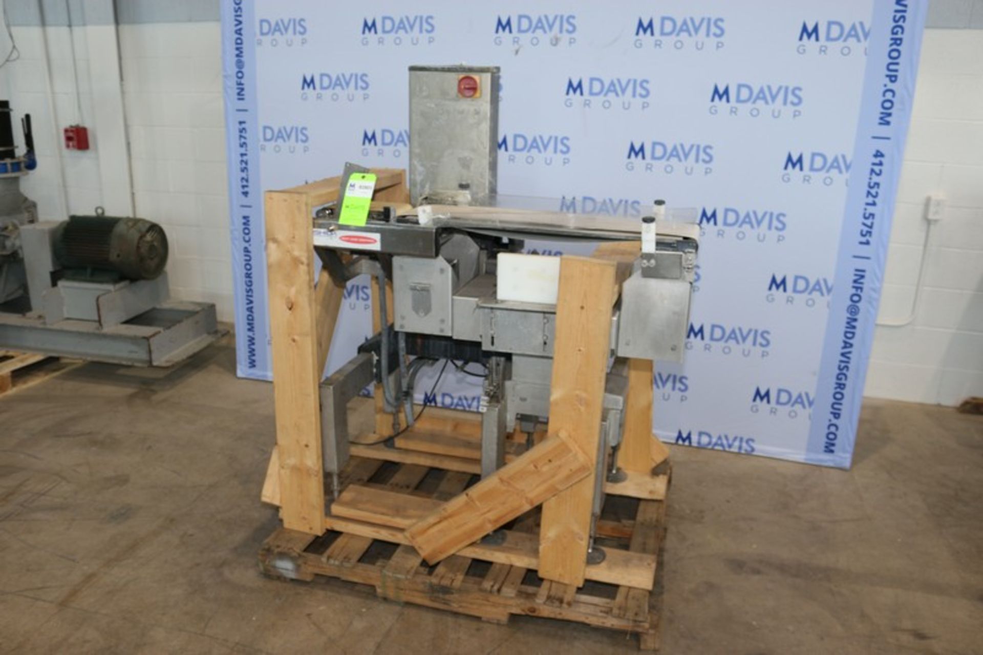 Ishida Check Weigher, M/N DACS-W-012-SB/WP-H, Weighing Capacity 1.2 K, 120 Volts, 3 Phase, with