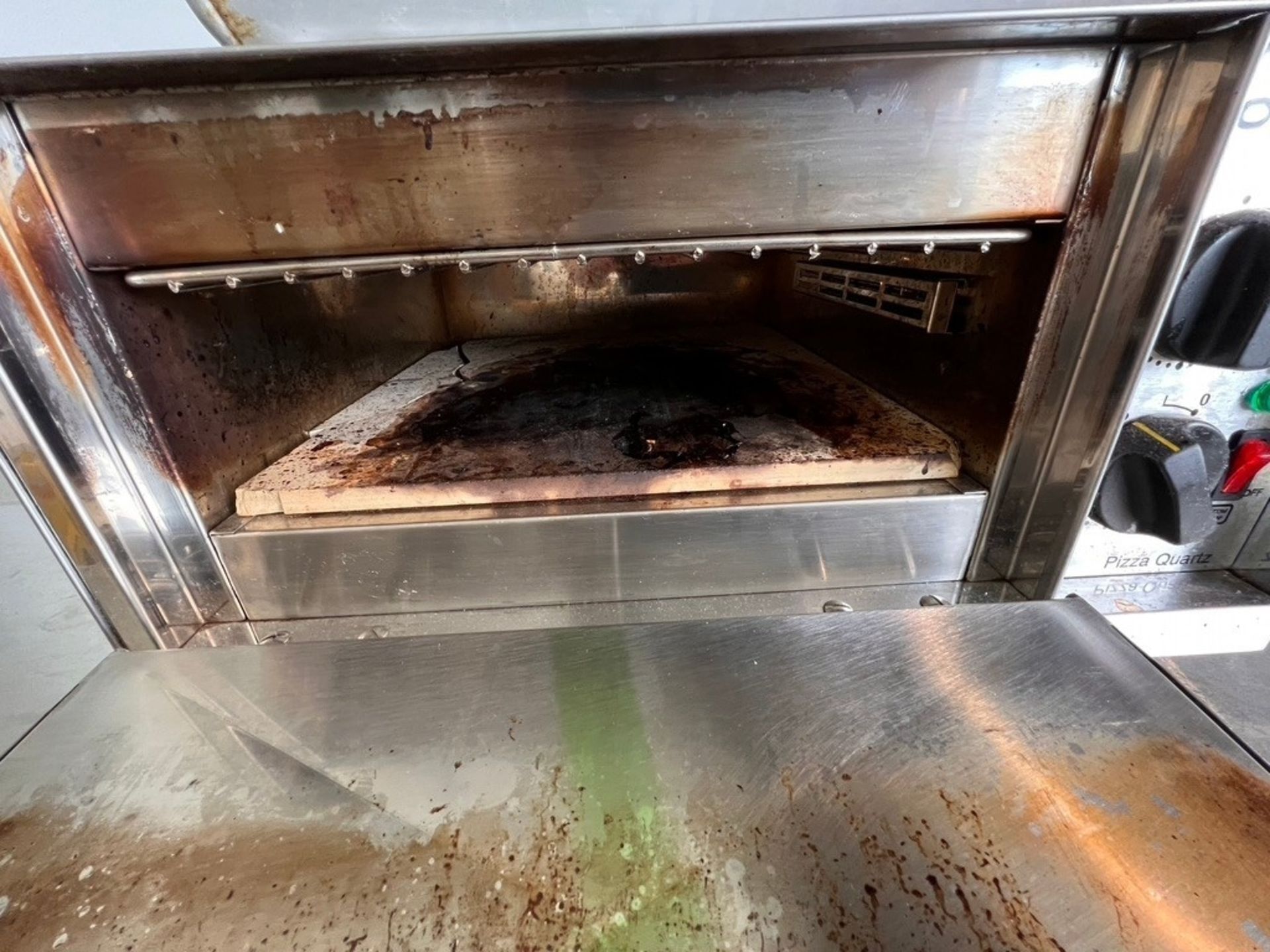 SODIR PIZZA QUARTZ OVEN AND OSTER COUNTERTOP E16:E20COUNTER OVEN (INV#88610)(LOCATED @ MDG AUCTION - Bild 3 aus 4