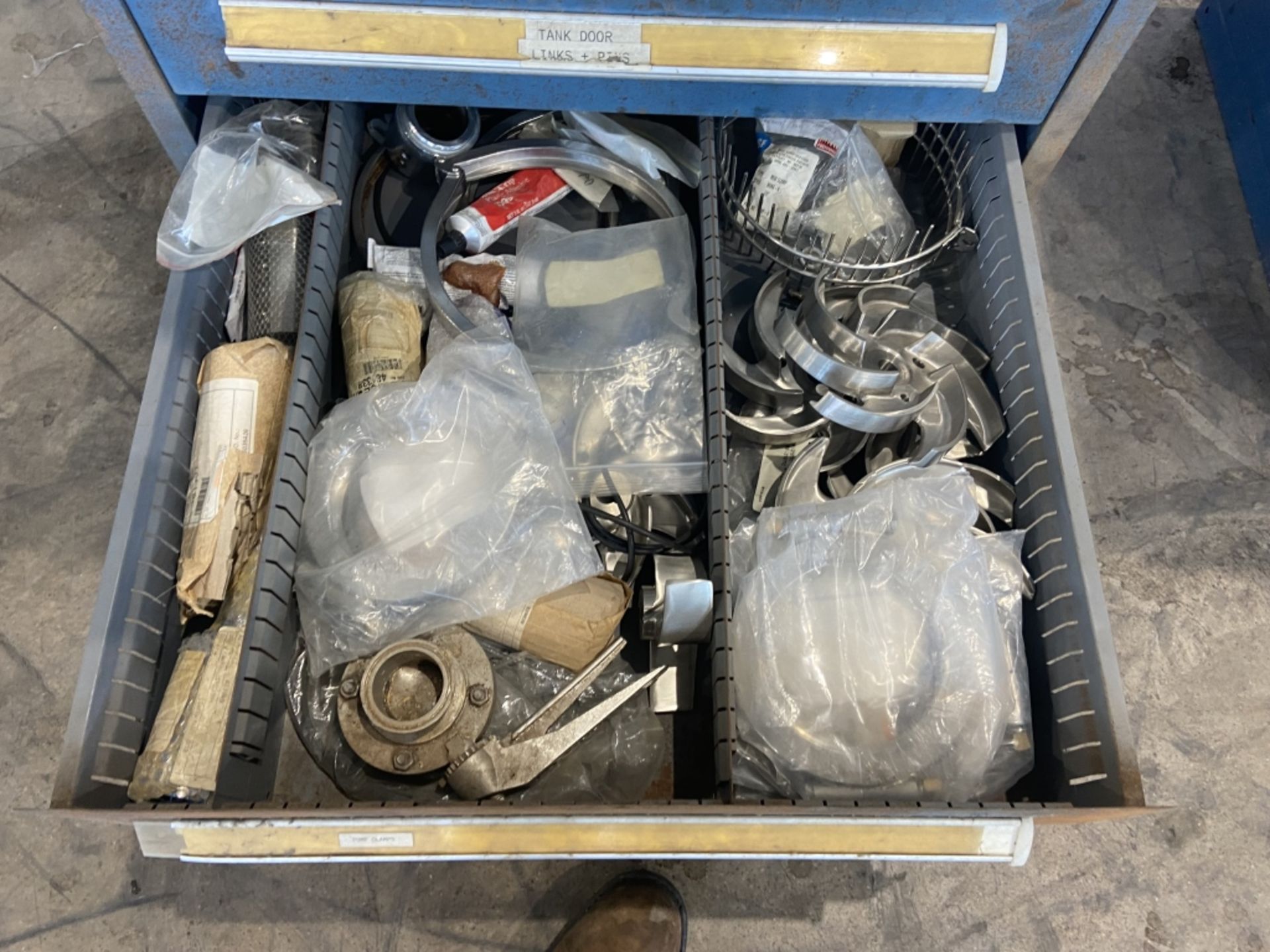 Vidmar Parts Cabinet with Contents,Includes Pump Parts, Cabinets, Gaskets, & Other Parts--See - Image 9 of 10