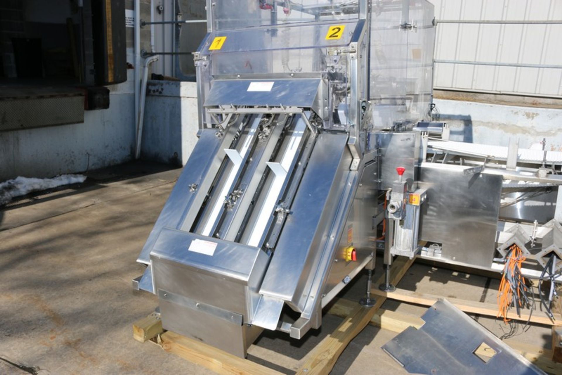 Raque S/S Tray Dispenser,2-Lanes of Aprox. 8" W Outfeed Conveyor, with 4-Head Pick N' Place Vacuum - Image 3 of 11