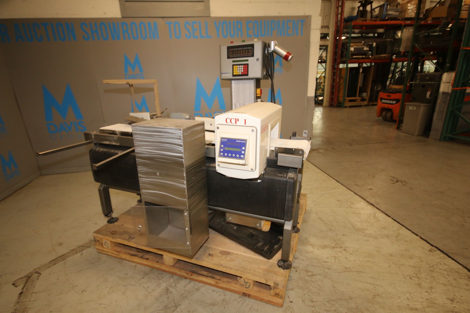 SAFELINE AND METTLER TOLEDO CONVEYORIZED METAL DETECTOR AND CHECKWEIGHER COMBO