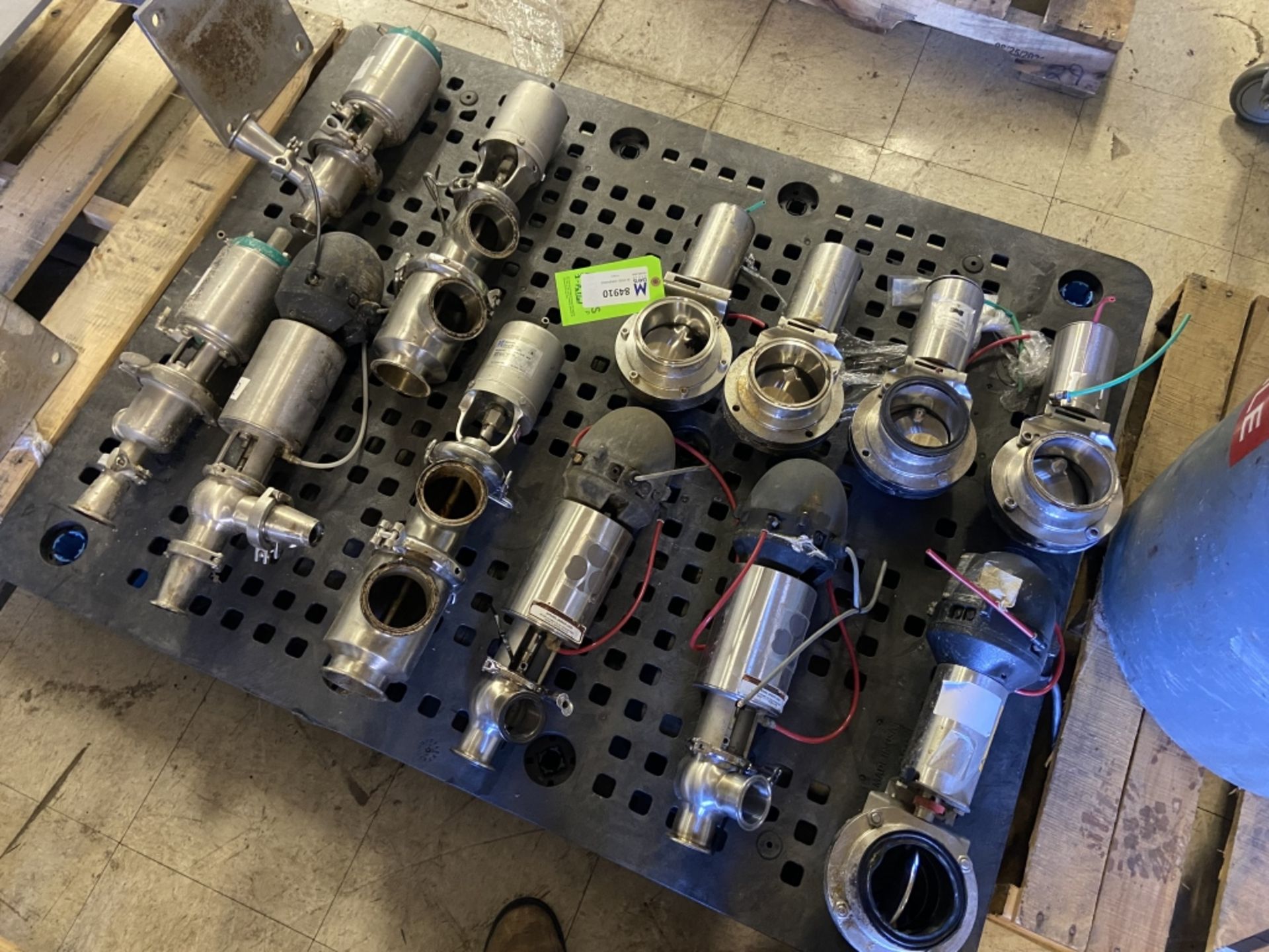 Pallet of (7) Air Valves, with (5) Actuated Butterfly Valves (INV#84910)(Located @ the MDG - Image 2 of 2