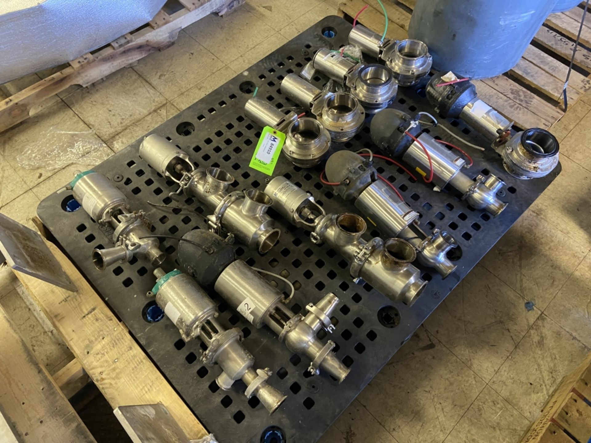 Pallet of (7) Air Valves, with (5) Actuated Butterfly Valves (INV#84910)(Located @ the MDG