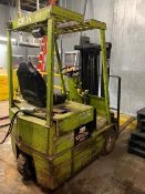 CLARK ELECTRIC FORKLIFT WITH DEKA BATTERY