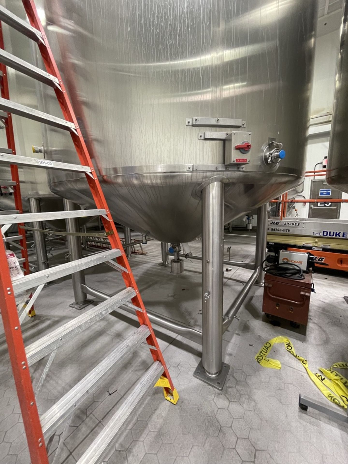 2014 FELDMEIER 7,500 GALLON FERMENTERS /PROCESSOR, S/N E075813, TOP-MOUNT SWEEP SCRAPE AGITATION, - Image 36 of 40