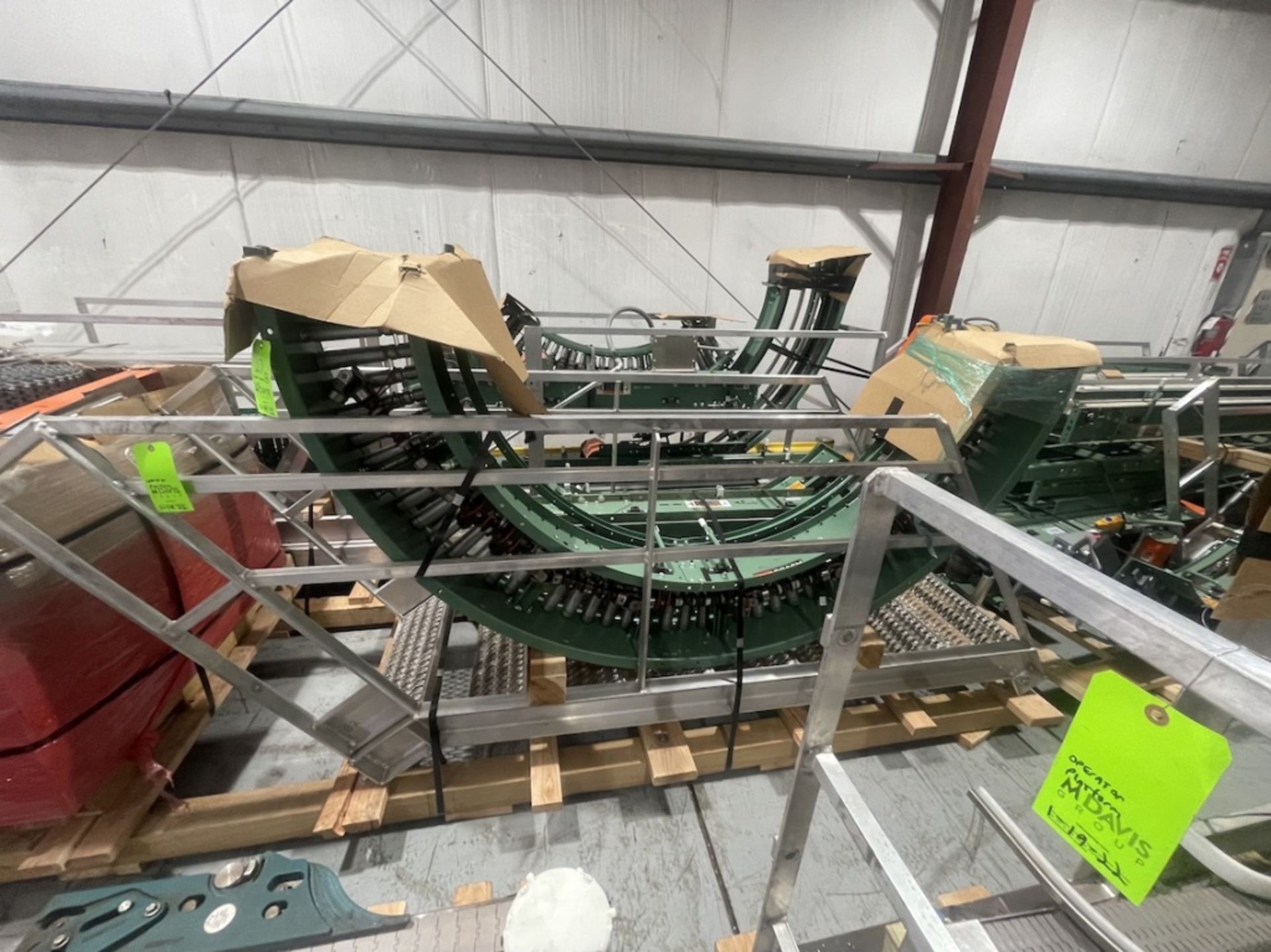 CASE CONVEYOR SYSTEMS ON PRODUCTION LINE (2019 MFG)(Loading, Handling & Site Management Fee: $1250. - Image 6 of 11