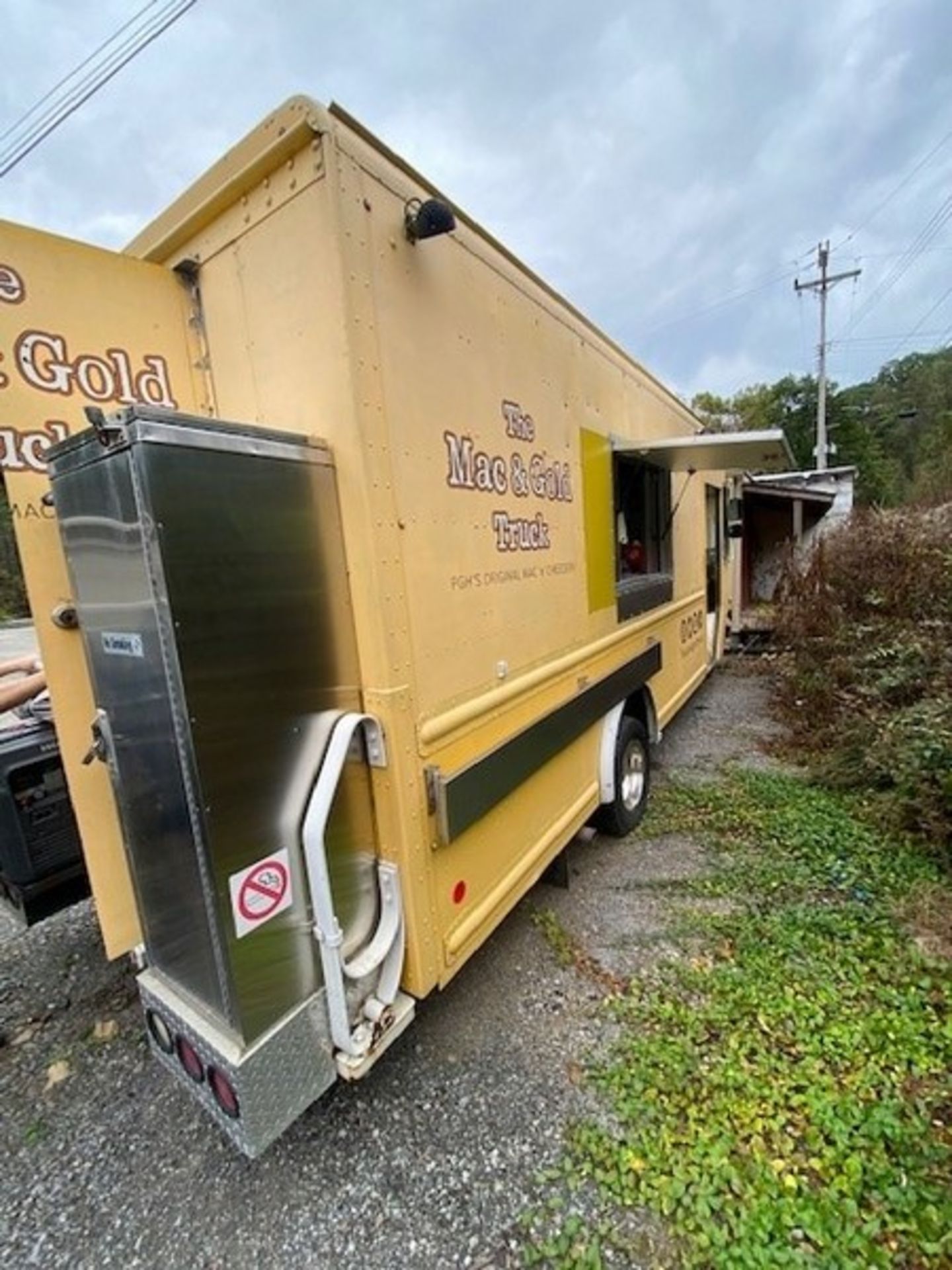 2007 Morgan Olson Ford Food Truck, Vehicle I.D. 1FCLE49L68DA28831, Body I.D. 10190013, Wheel - Image 4 of 29