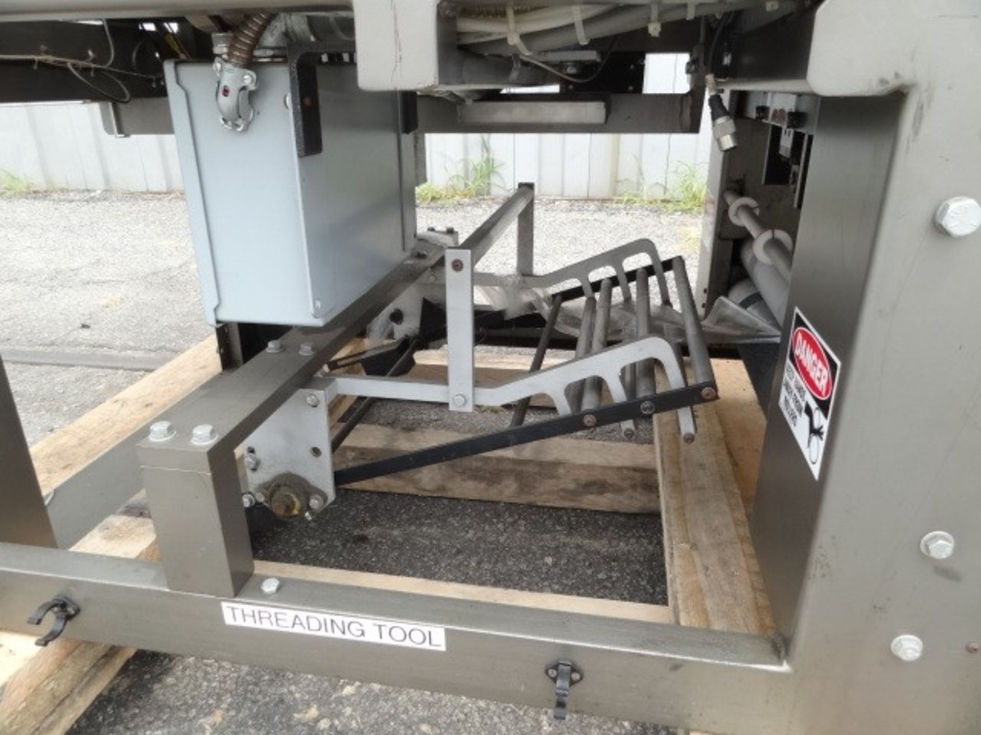 ARPAC Shrink Bundler with Z-Flow Infeed and Upstacker; Model 106-16 (Located Charleston, SC) - Image 5 of 5