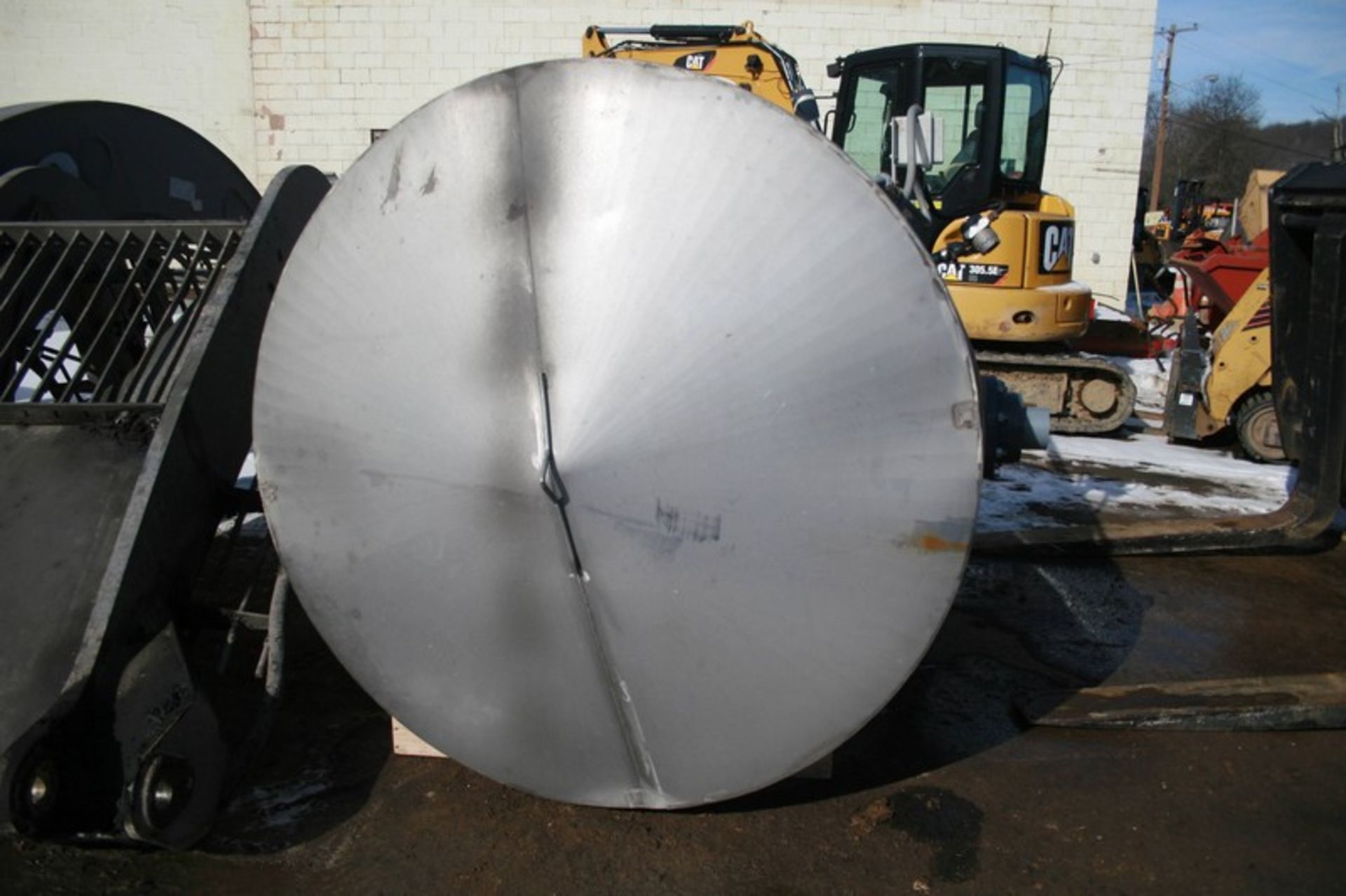 Aprox. 1,500 Gal. S/S Cone-Bottom Single Shell Tank (Loading/Handling Fee $500) (Located Apollo, - Image 3 of 10