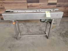 S/S Lug Feed Conveyor, Aprox. 4-1/2" W x 48" L x 32" H (Loading Fee $125) (Located Fort Worth, TX)