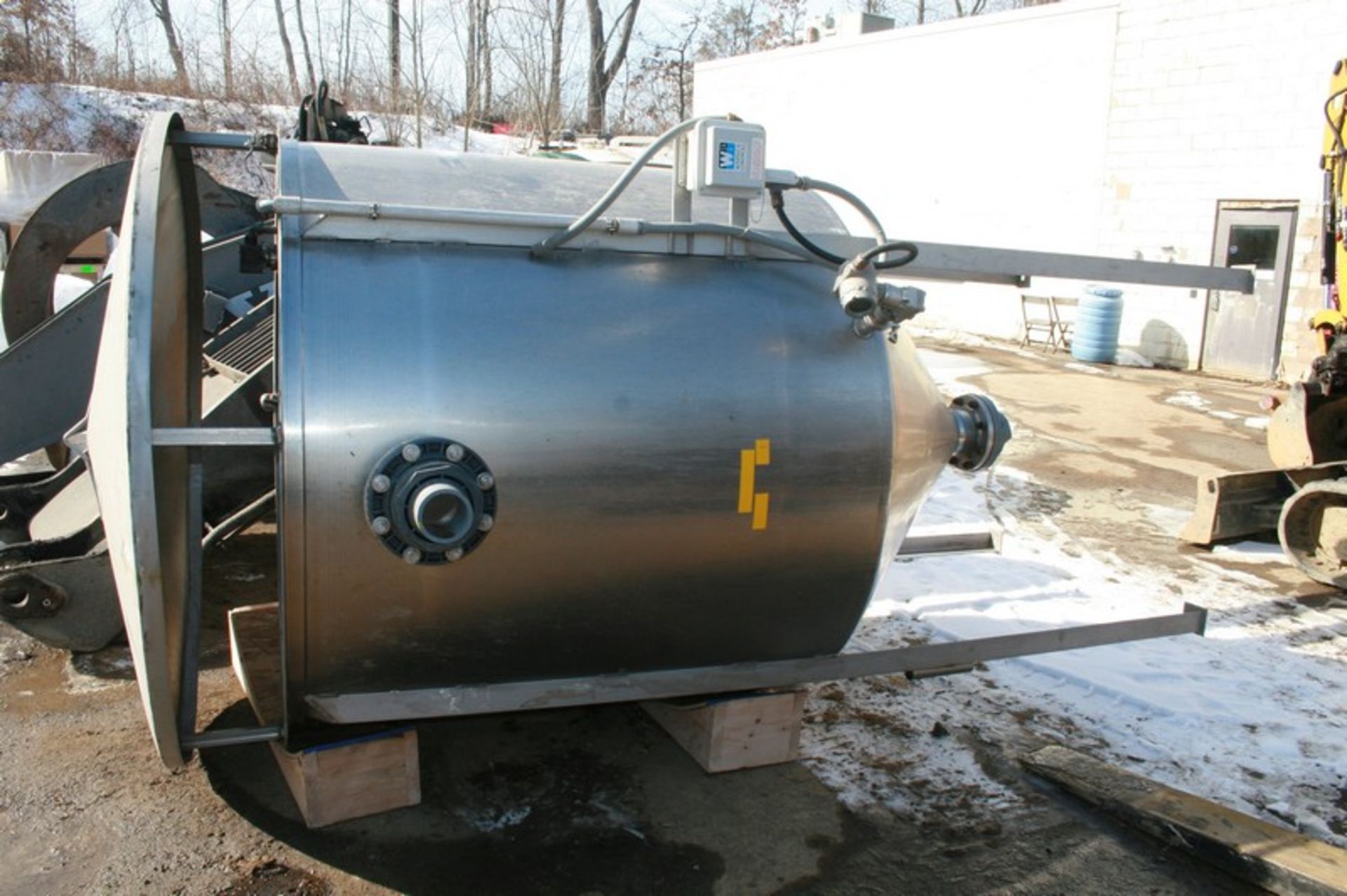 Aprox. 1,500 Gal. S/S Cone-Bottom Single Shell Tank (Loading/Handling Fee $500) (Located Apollo, - Image 2 of 10