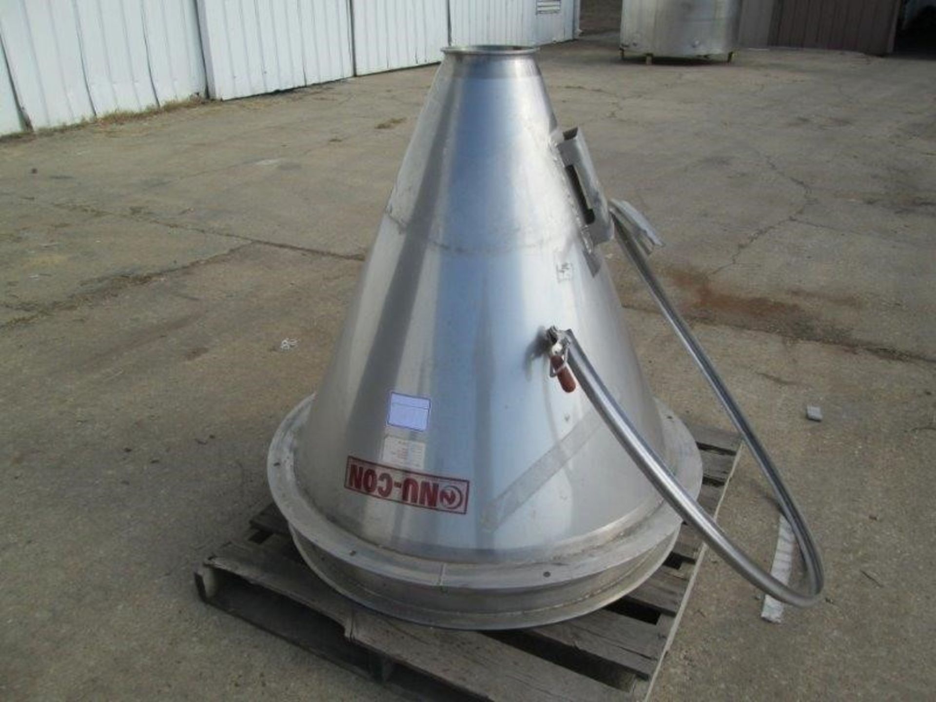 Nu-Con S/S Powder Hopper, S/N N05045530 (SST-105-12C) with 43" Dia, (2) Clmp on Removable Covers,