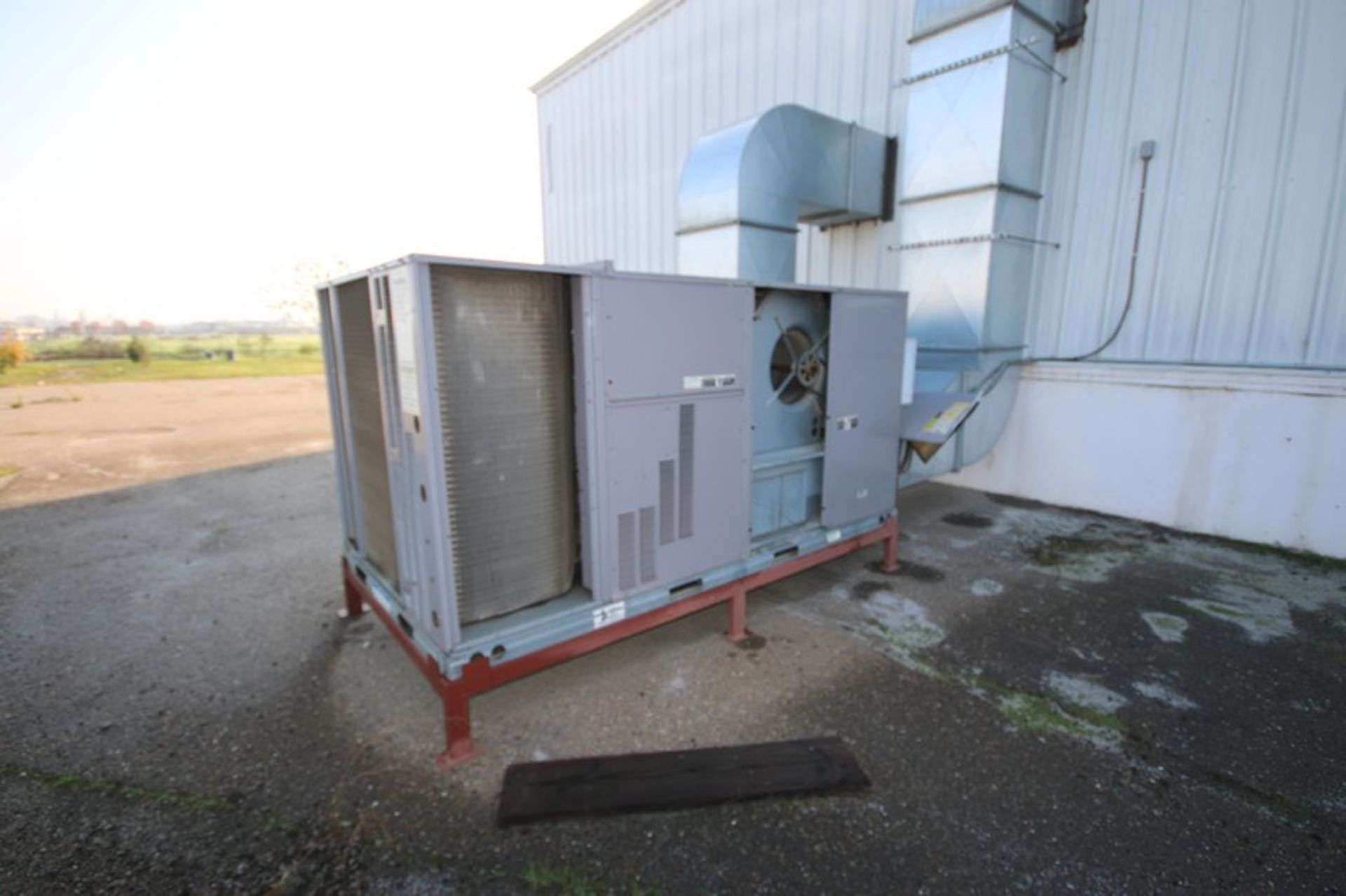 Bryan Chiller, M/N 558JE16D000A2A0AAA, S/N 0314P0742, Cooling 174,000 (Handling, Loading, & Site - Image 2 of 8