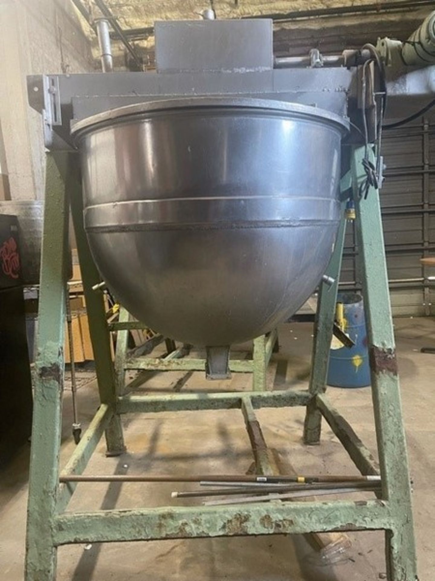 Lee Industries SS Jacketed Kettle, Rated 200 Gallon Capacity, Includes Mixer - Image 2 of 10