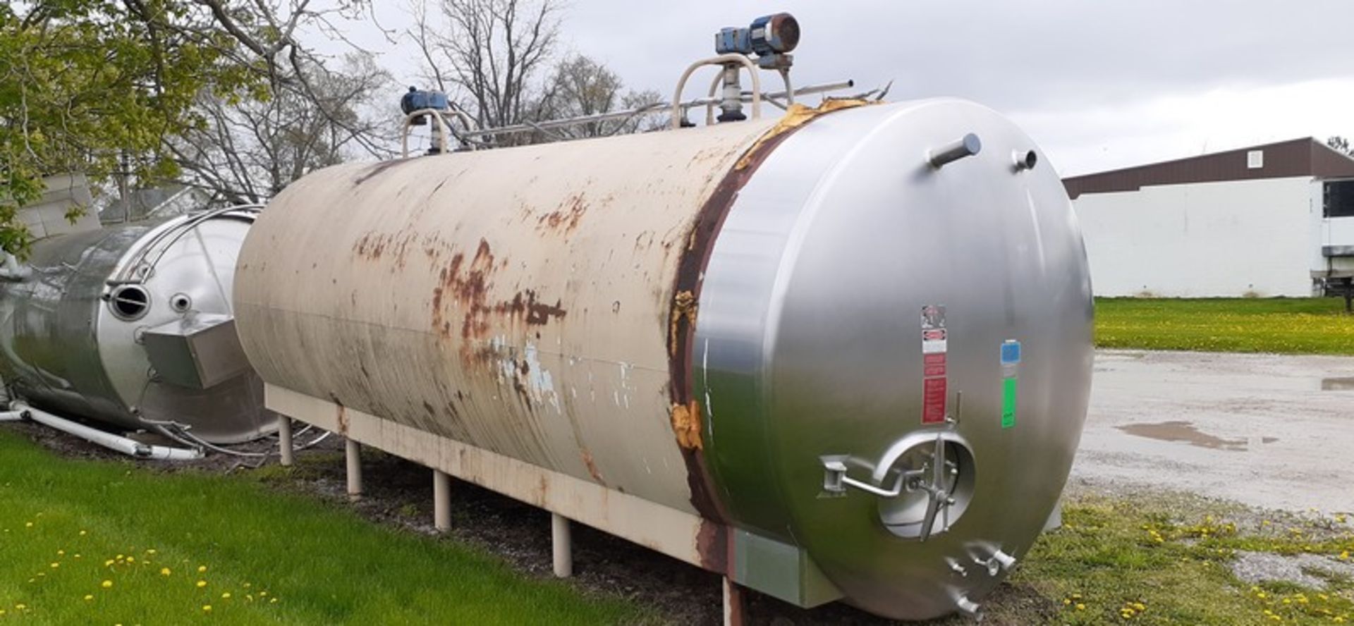 DCI 6,000 Gal. Insulated Milk Storage Tank, S/N 94-D-49417 with Dual Agitation, Mfg. 2007 (Located - Image 3 of 7