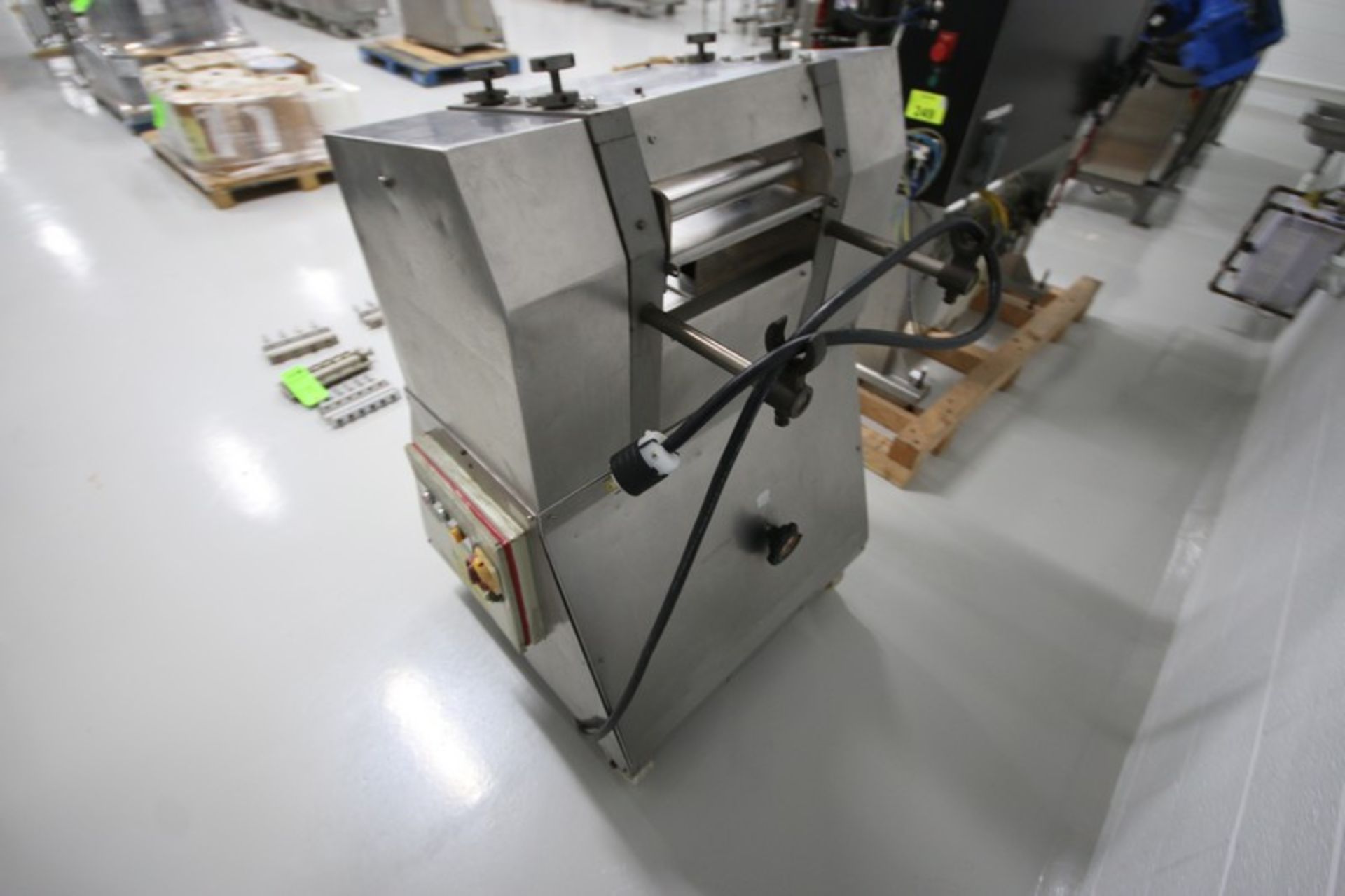 S/S Pasta Roller, 220 Volts, Mounted on S/S Frame (LOCATED IN BELTSVILLE, MD) (RIGGING, LOADING, & - Bild 5 aus 5