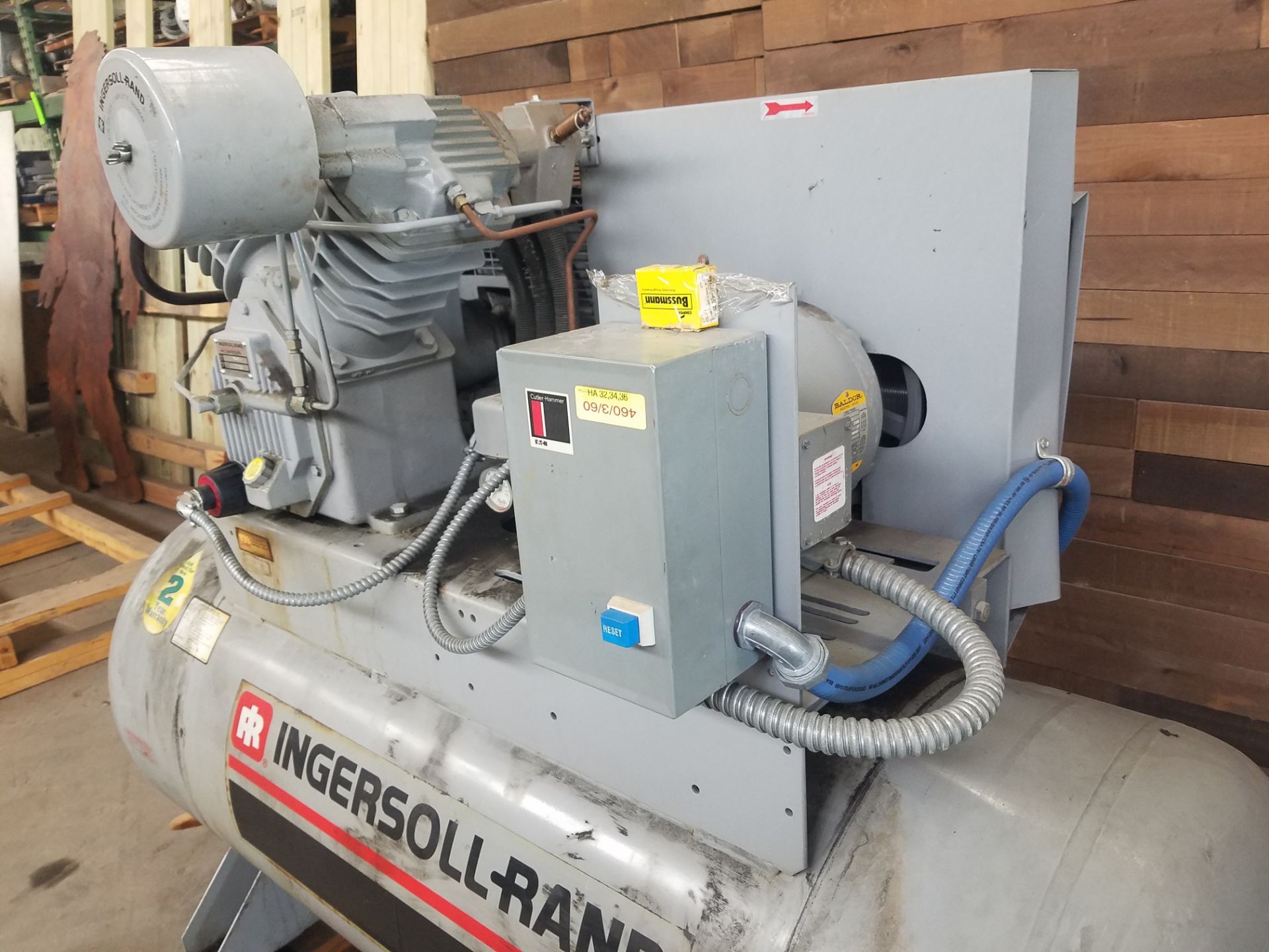 Ingersoll Rand 10 hp Air Compressor, Model T30 with 120 Gal. Tank, 230/460 V, 3 Phase - Bild 3 aus 5