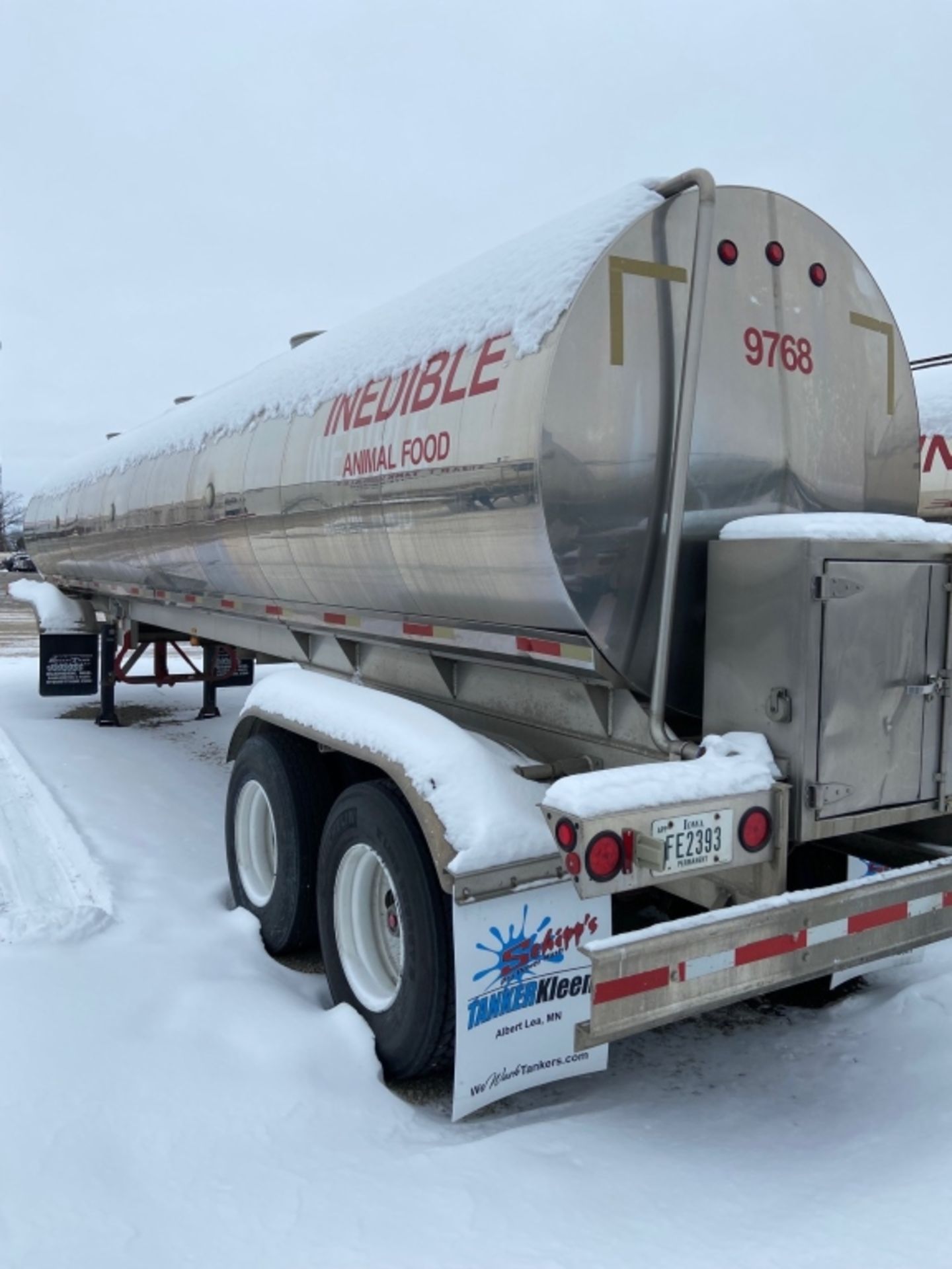 WALKER 6,200 GALLON S/S AUGER TANK TRAILER, S/N 1W9S92029M1029768, APPROX. 8,047 KG (LOCATED IN - Image 3 of 10