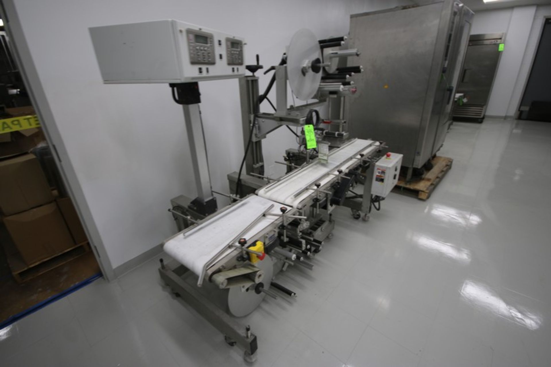 Quadrel Top & Bottom Labeling System, with Straight Section of Conveyor, Mounted on Portable Frame ( - Image 4 of 4