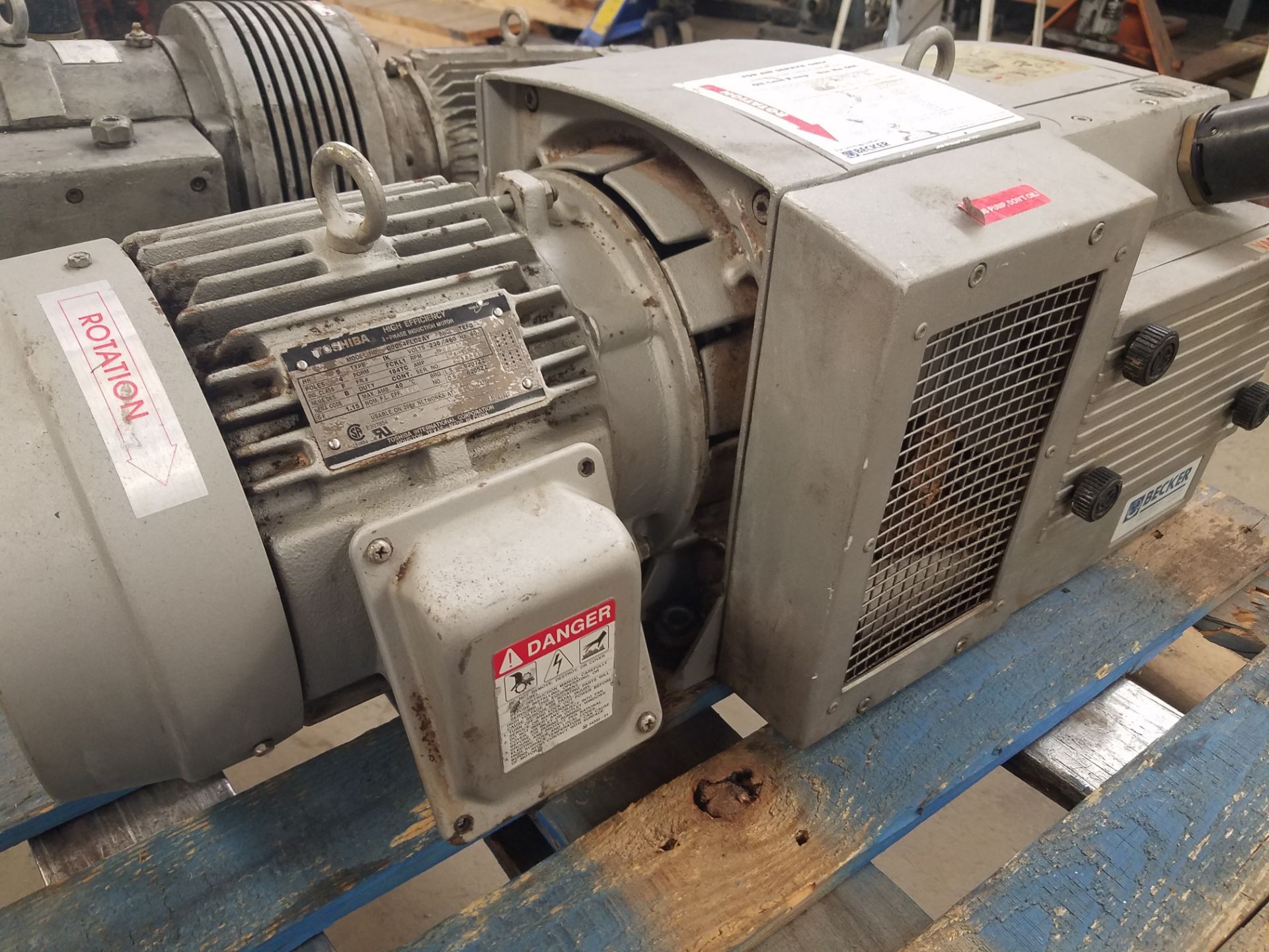 Becker KVT 3.80 Vacuum Pump, 5 hp, Volt 230/360, 3-Phase (Loading Fee $100) (Located Fort Worth, TX - Image 4 of 5