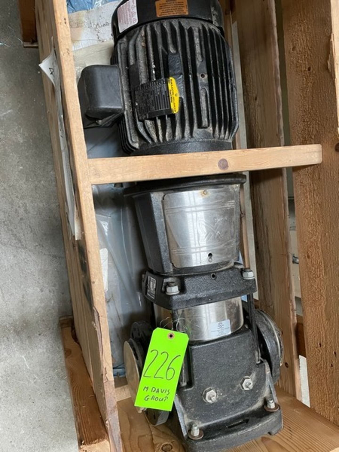 New Water Pump; 10 HP; 3525 RPM (Loading Fee $100) (Located Dixon, IL)