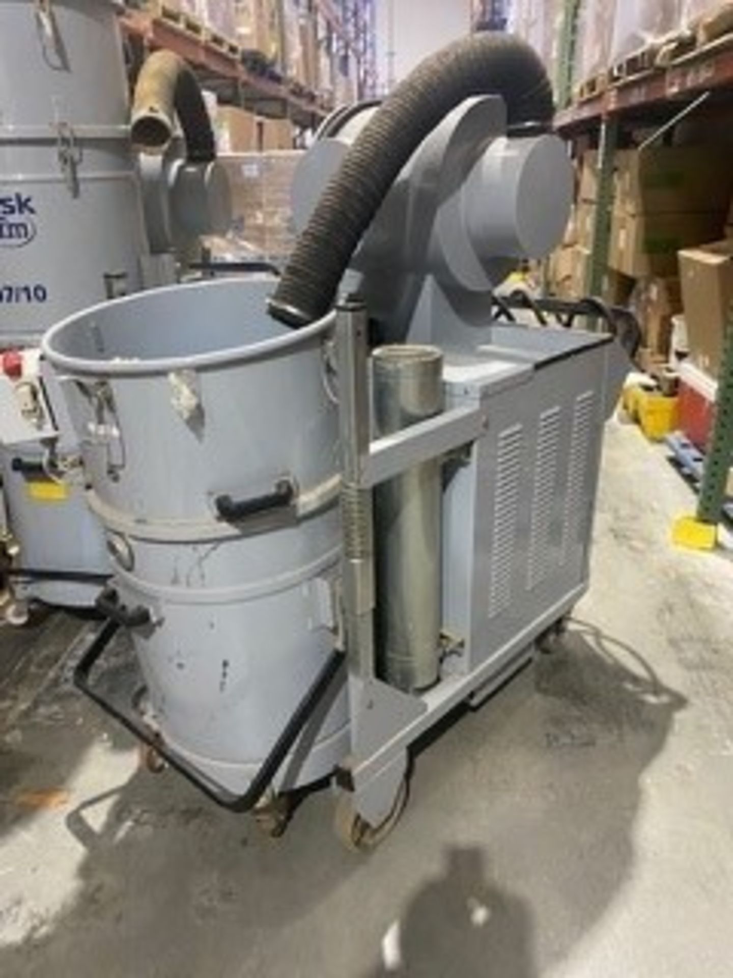 Nilfish Vacuum, Type 3907/18, S/N 382011300128, 460 V, (NOTE: Missing Parts) (Loading Fee $150) (