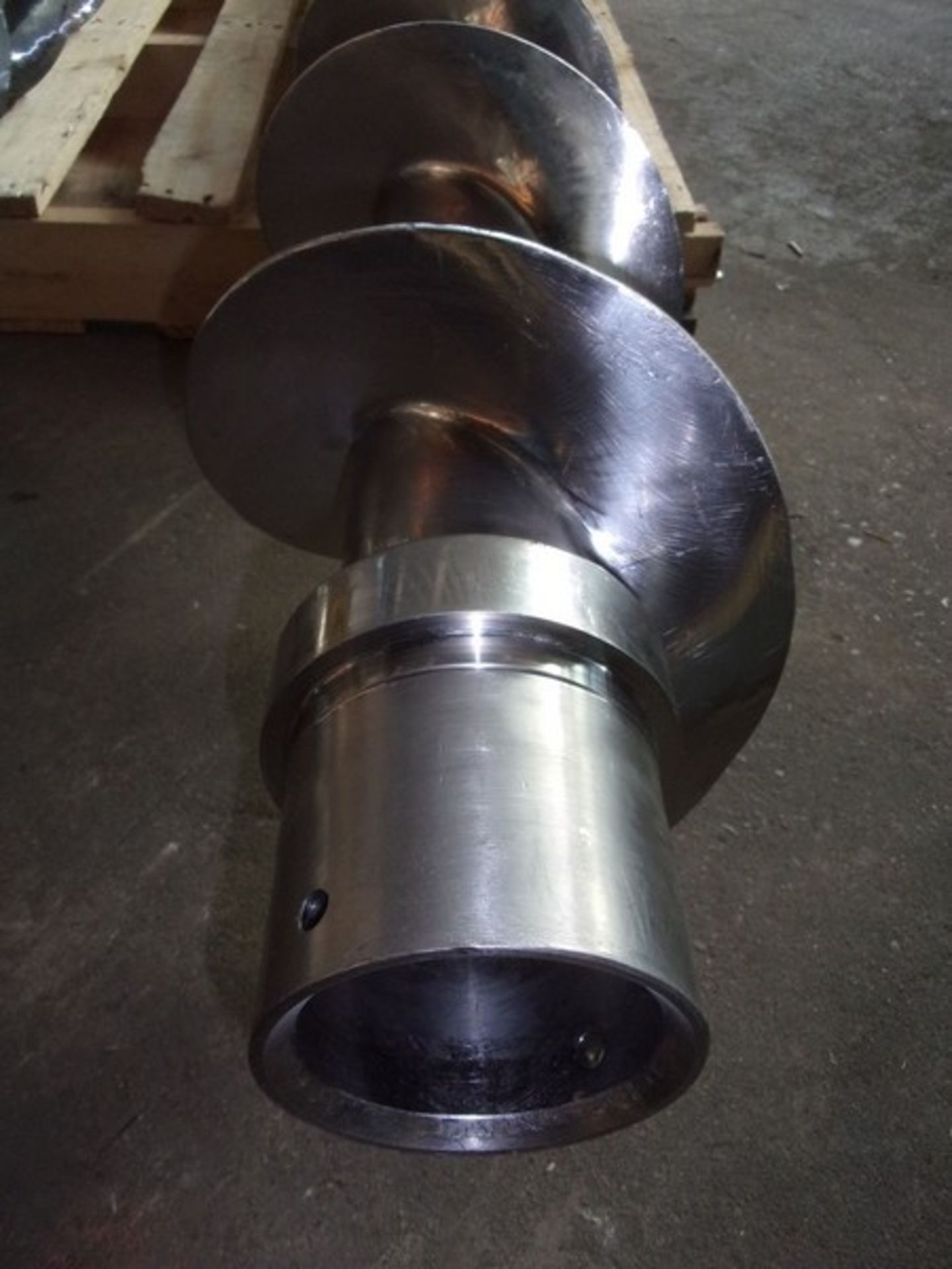 (3) 9" Dia. S/S Screw Augers x 115" Overall, Screw Part is 84" L, 3-1/2" Dia. Shaft, 9" Between - Bild 8 aus 9