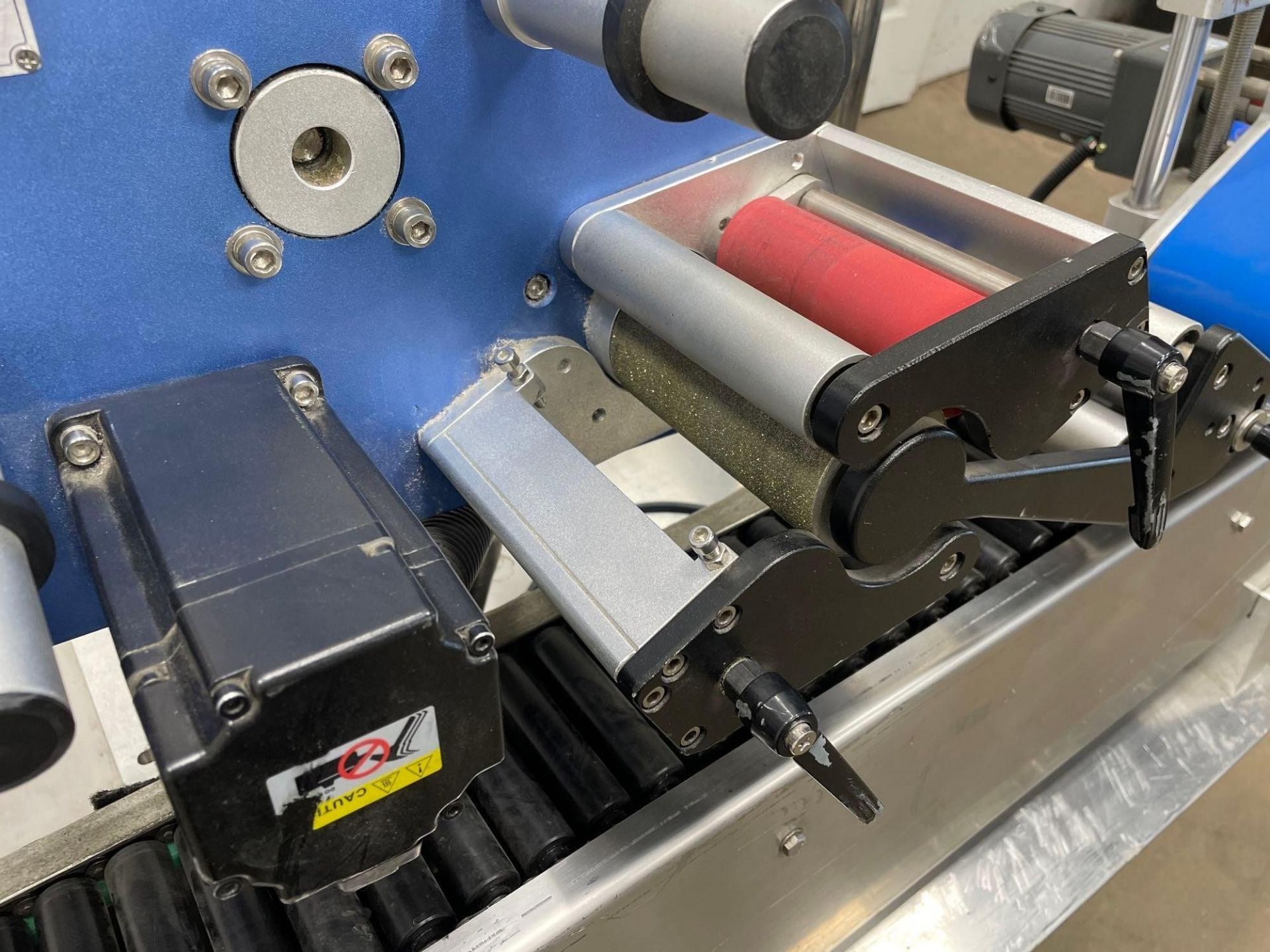 Automatic Sticker Wrap Around Bottle Horizontal Labeling Machine, 4 in Conveyor Belt, Siemens - Bild 10 aus 19