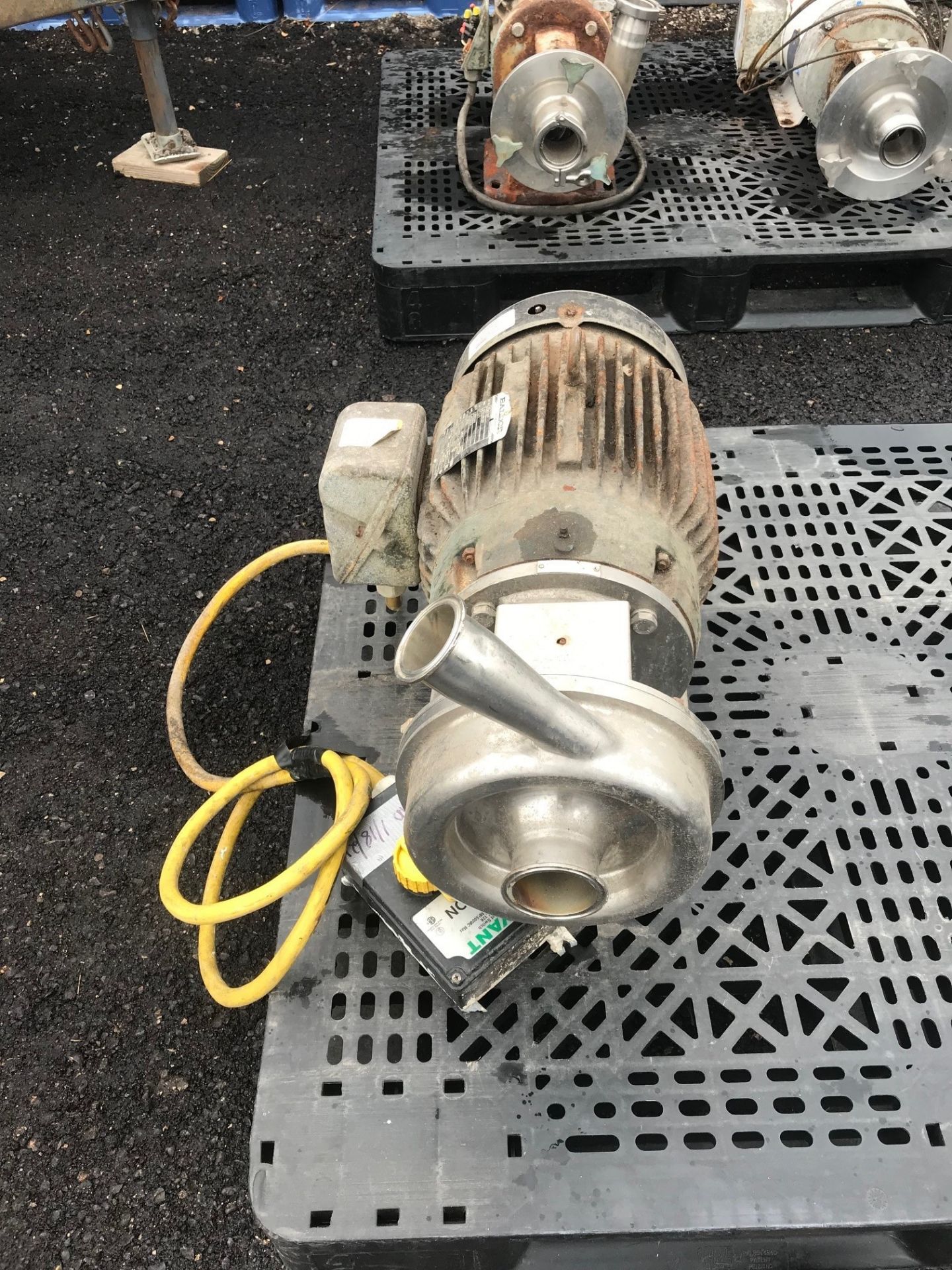 Aprox. 7.5 hp Ring Pump with 2.5" x 2" Outlets (Loading Fee $50) (Located Union Grove, WI) - Bild 2 aus 2