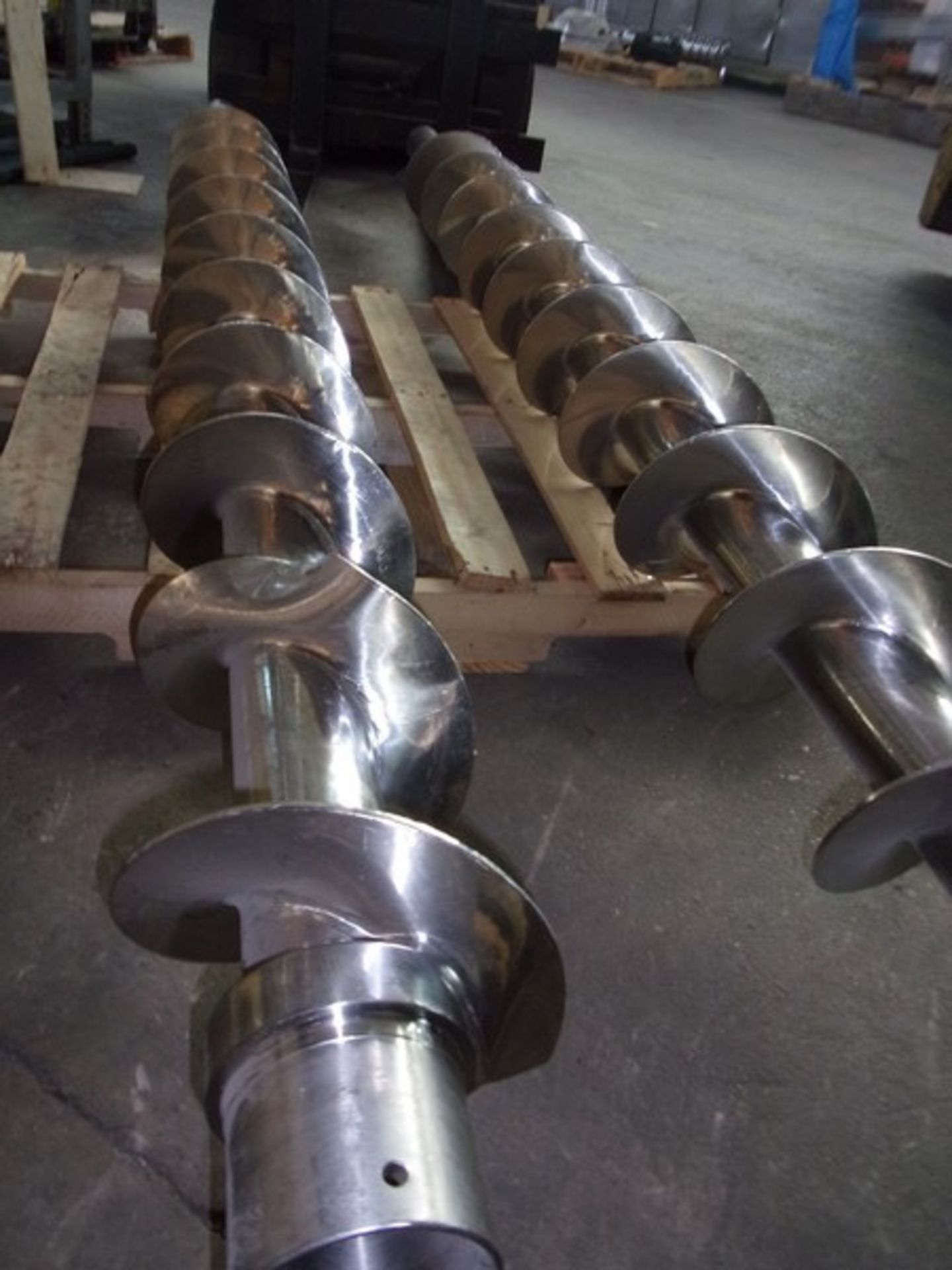 (3) 9" Dia. S/S Screw Augers x 115" Overall, Screw Part is 84" L, 3-1/2" Dia. Shaft, 9" Between - Bild 4 aus 9